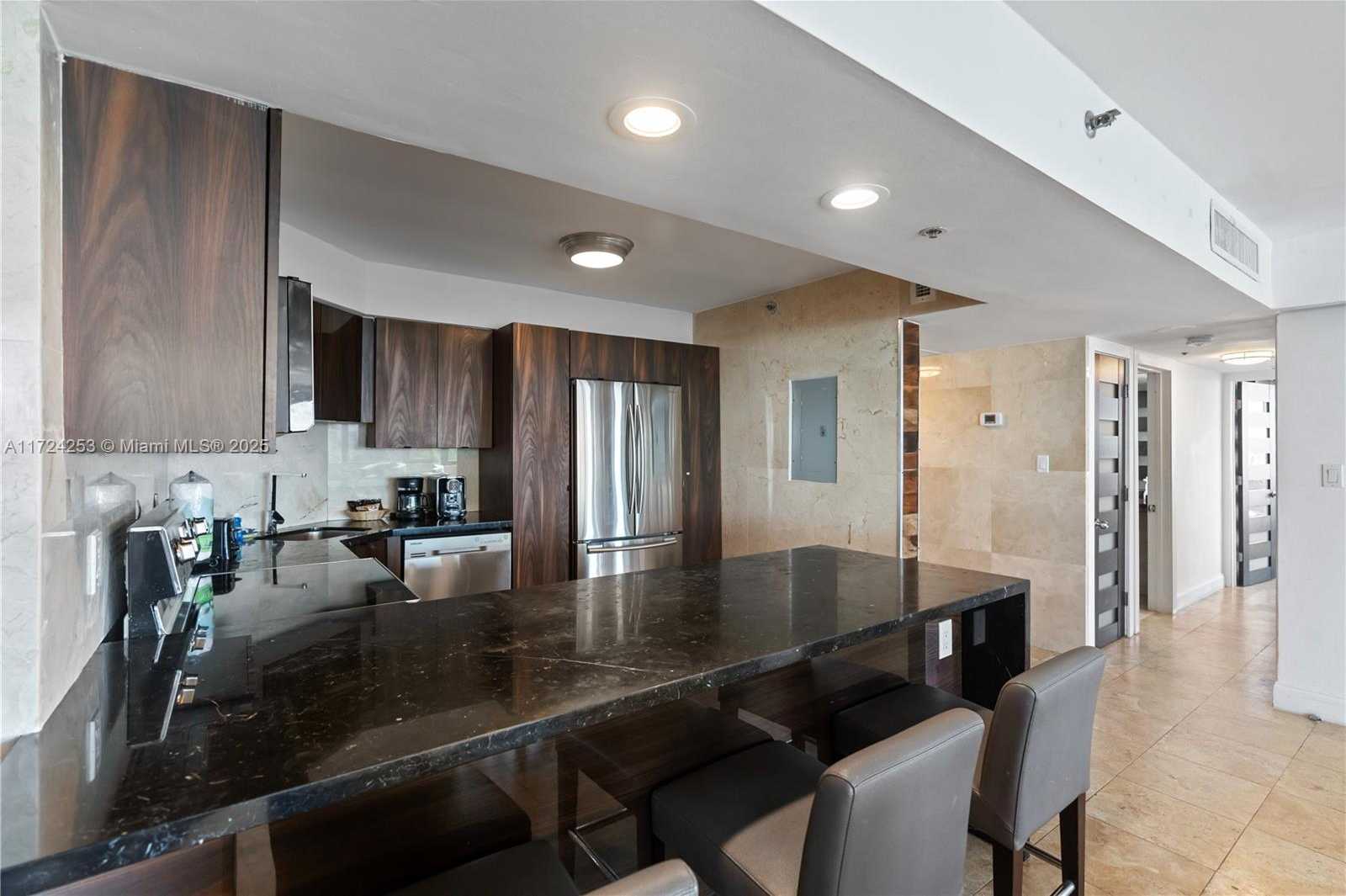 Small Image of 5225 COLLINS AVE #501, Miami Beach Number 16