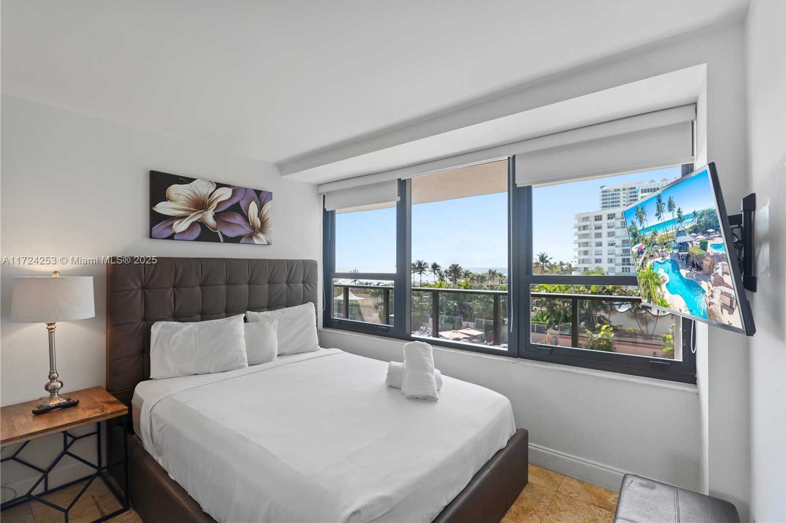 Small Image of 5225 COLLINS AVE #501, Miami Beach Number 31