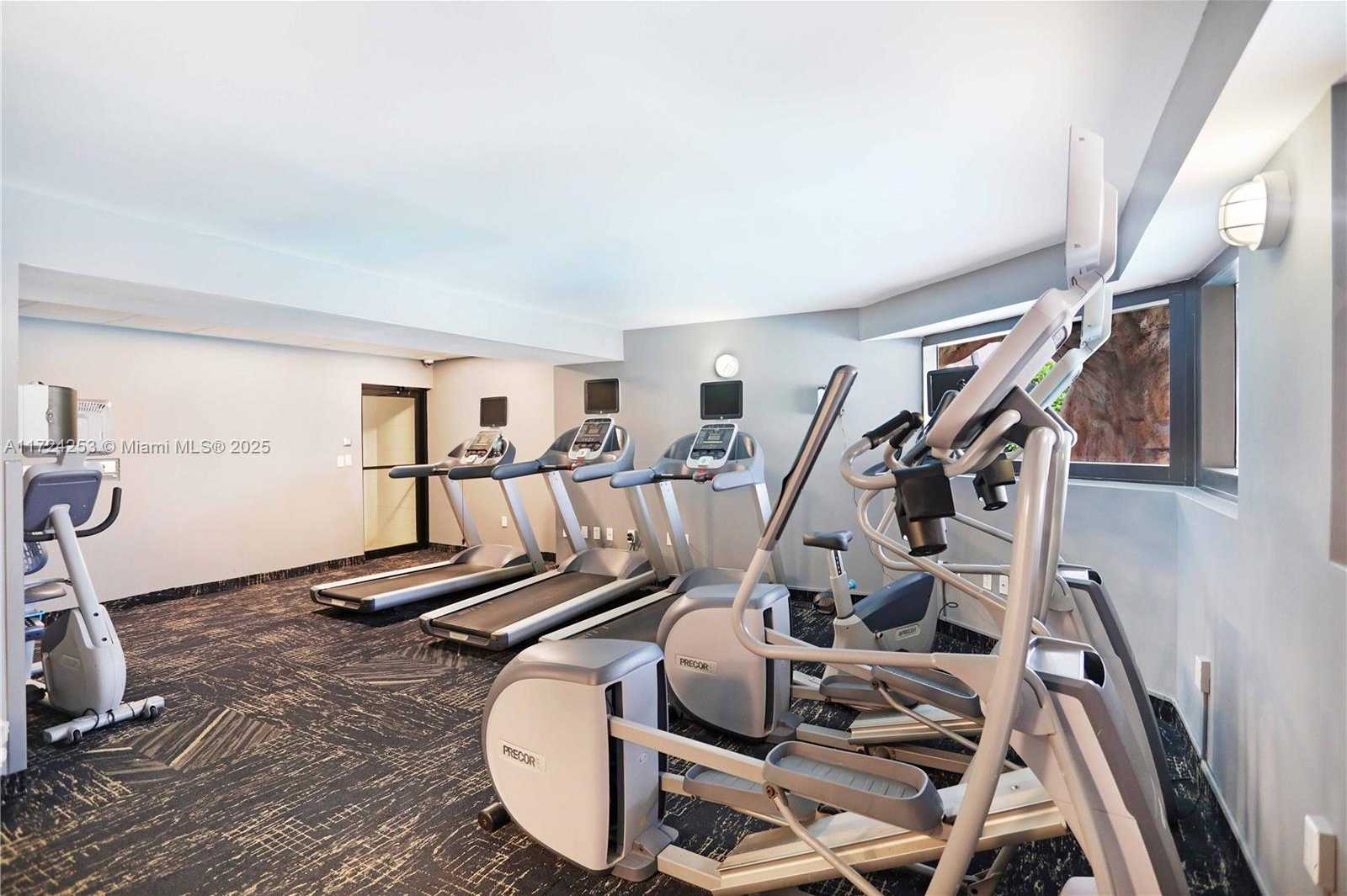 Small Image of 5225 COLLINS AVE #501, Miami Beach Number 53