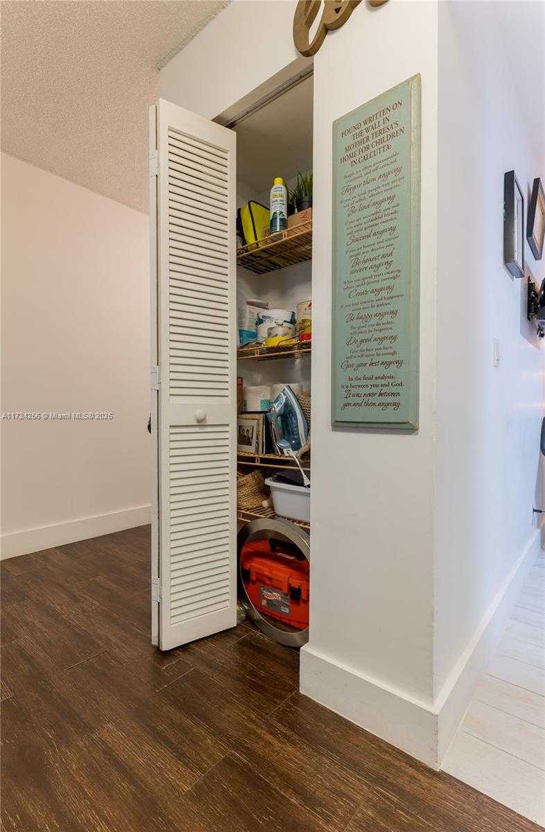 Small Image of 2821 NORTH EAST 163RD #3i, North Miami Beach Number 15