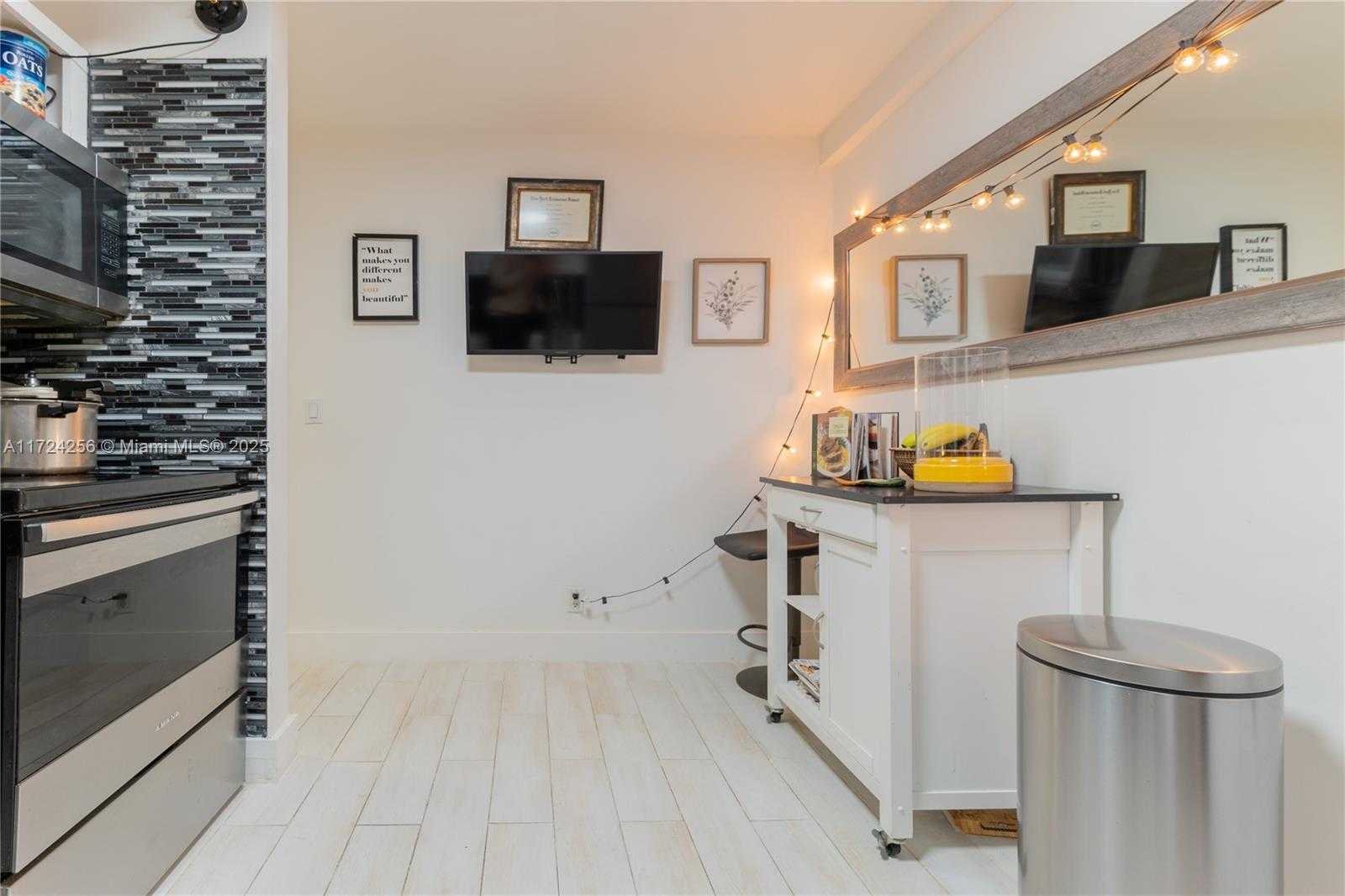 Small Image of 2821 NORTH EAST 163RD #3i, North Miami Beach Number 19