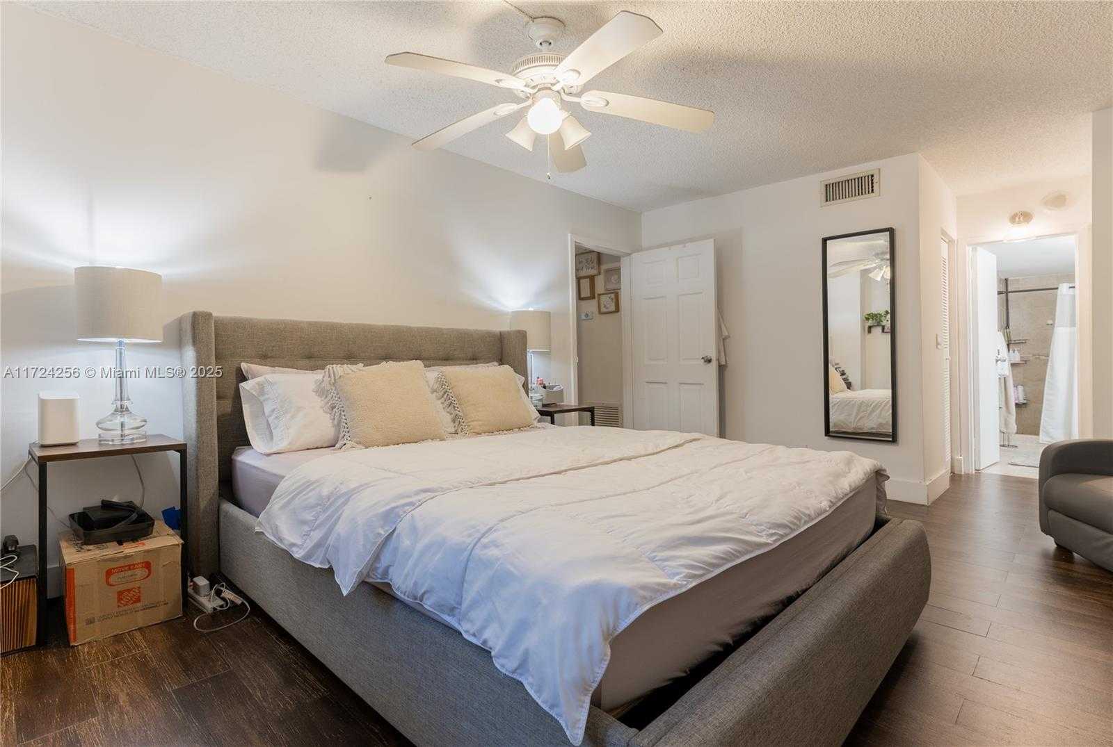 Small Image of 2821 NORTH EAST 163RD #3i, North Miami Beach Number 26