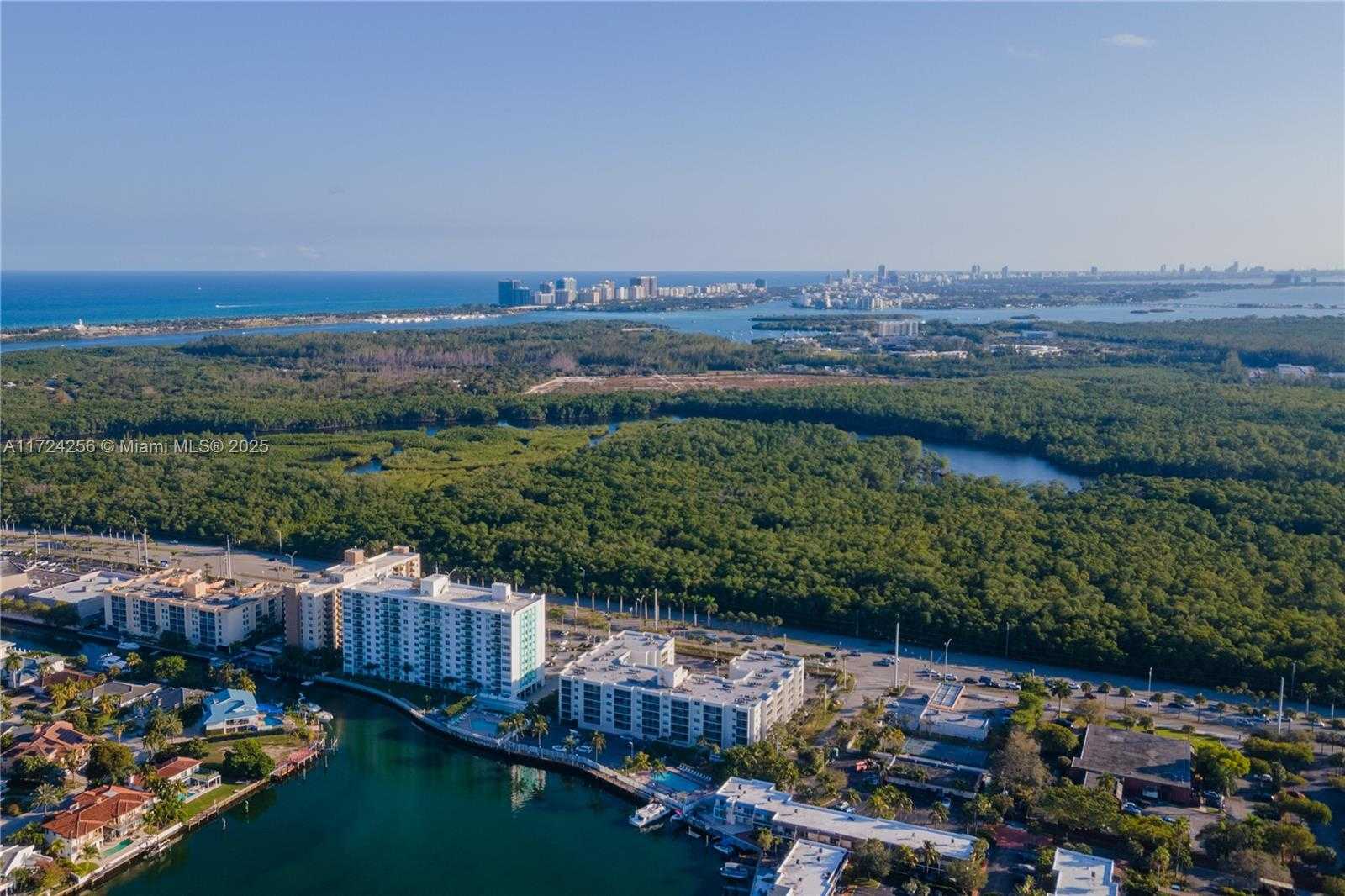 Small Image of 2821 NORTH EAST 163RD #3i, North Miami Beach Number 38