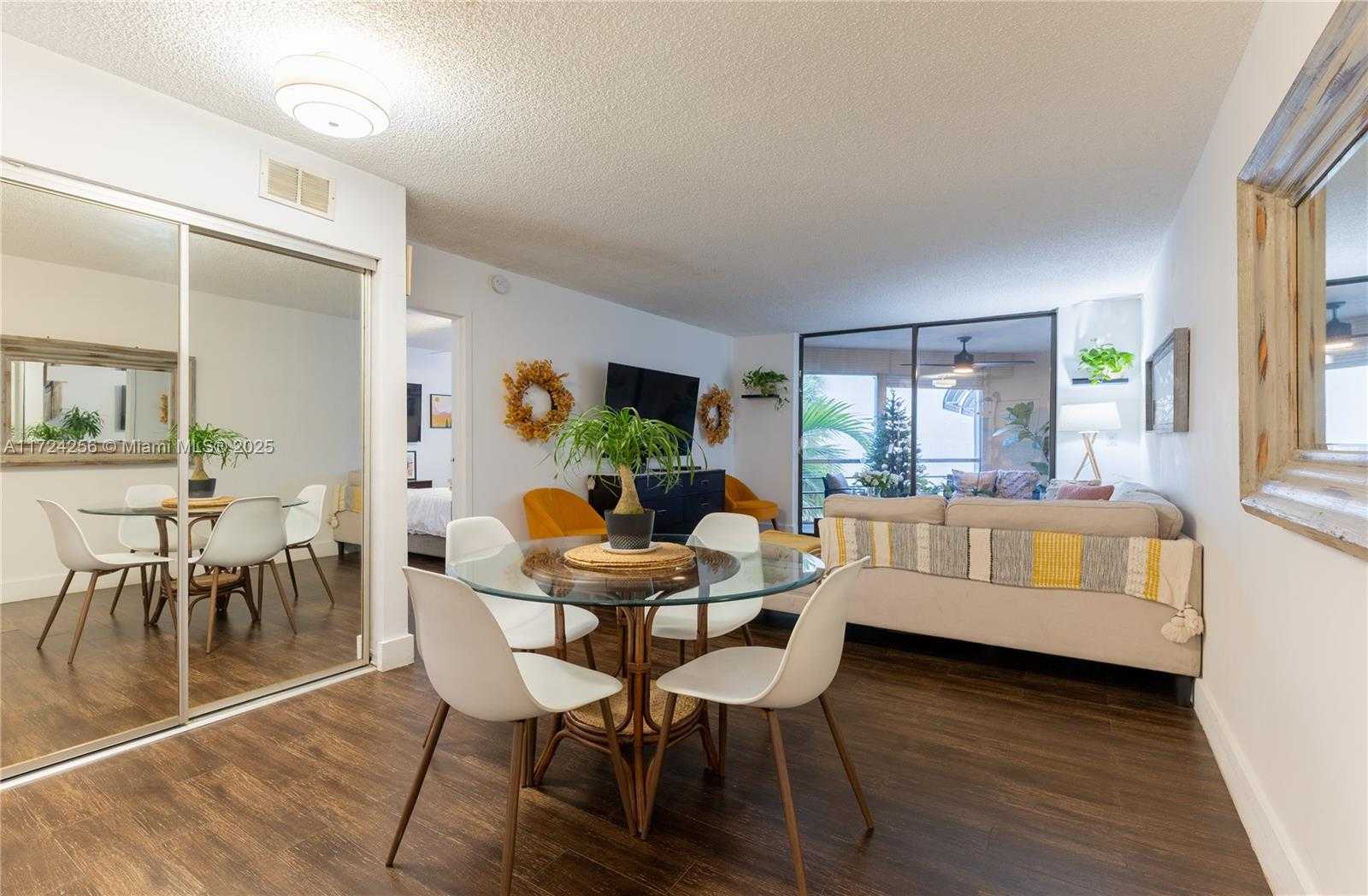 Small Image of 2821 NORTH EAST 163RD #3i, North Miami Beach Number 7
