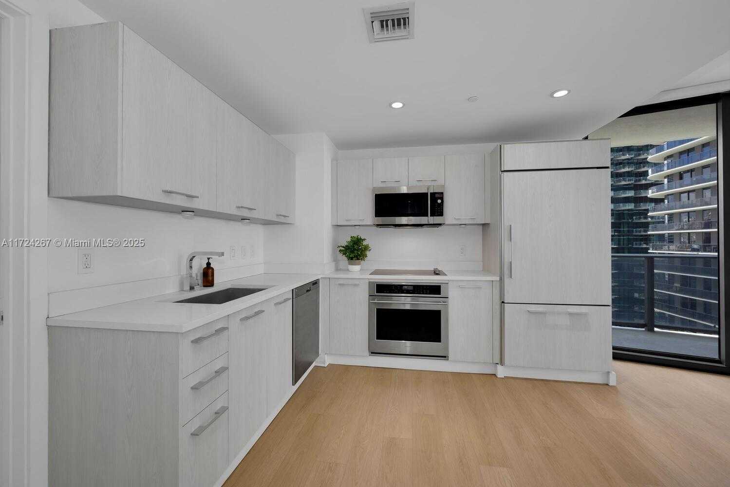 Small Image of 45 SOUTH WEST 9TH ST #2101, Miami Number 10