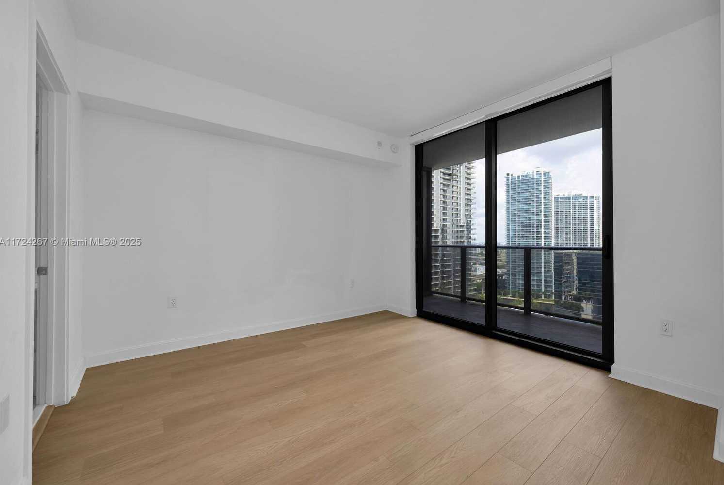 Small Image of 45 SOUTH WEST 9TH ST #2101, Miami Number 16