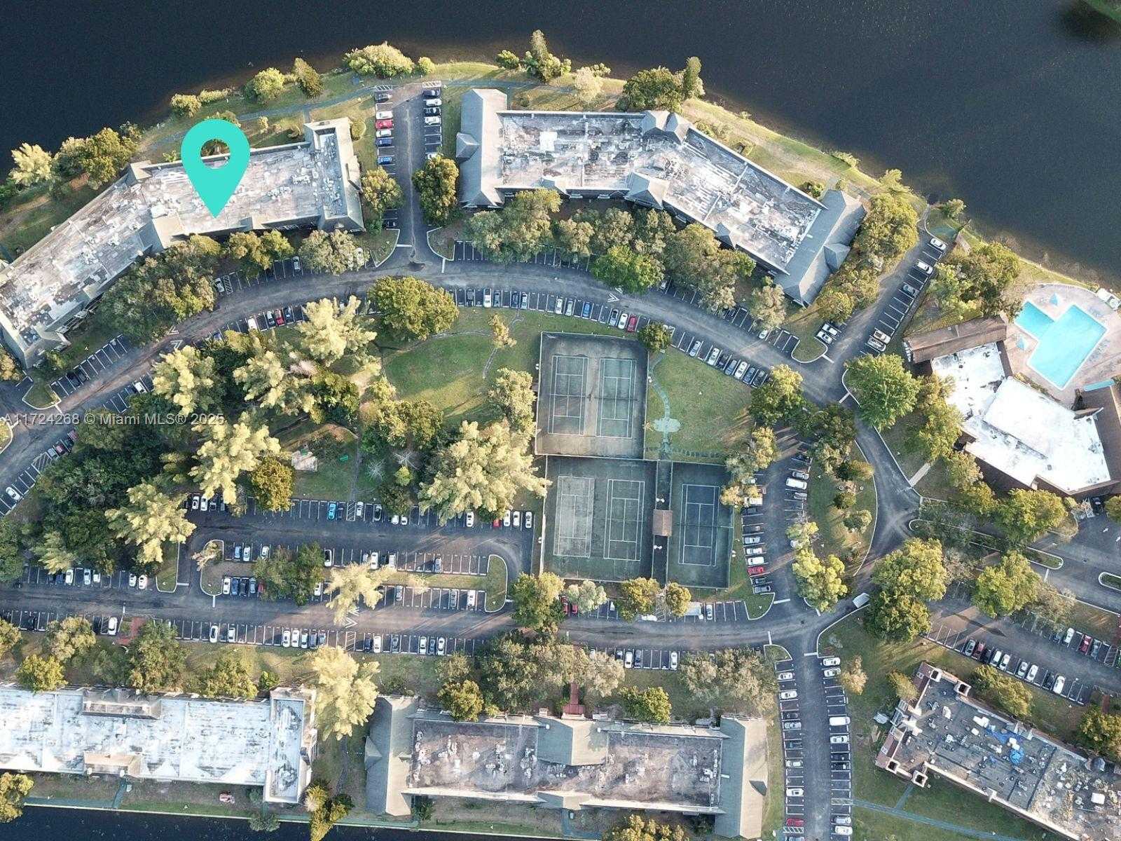 Small Image of 3720 INVERRARY DR #1U, Lauderhill Number 14