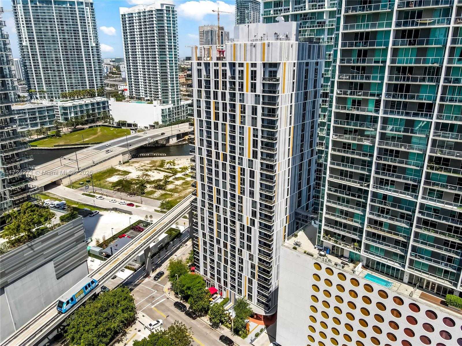 Small Image of 31 SOUTH EAST 6TH ST #1806, Miami Number 31
