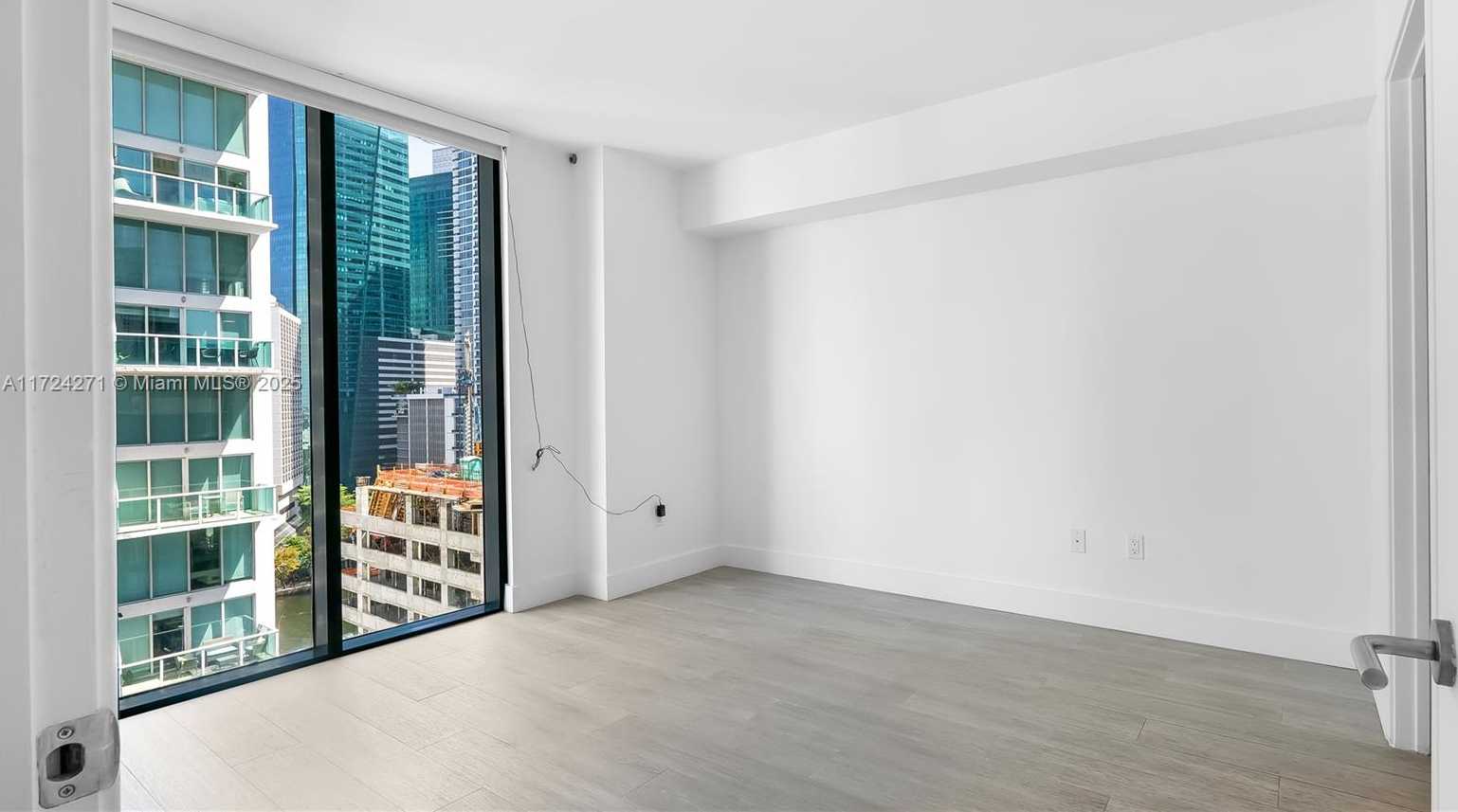 Small Image of 31 SOUTH EAST 6TH ST #1806, Miami Number 8