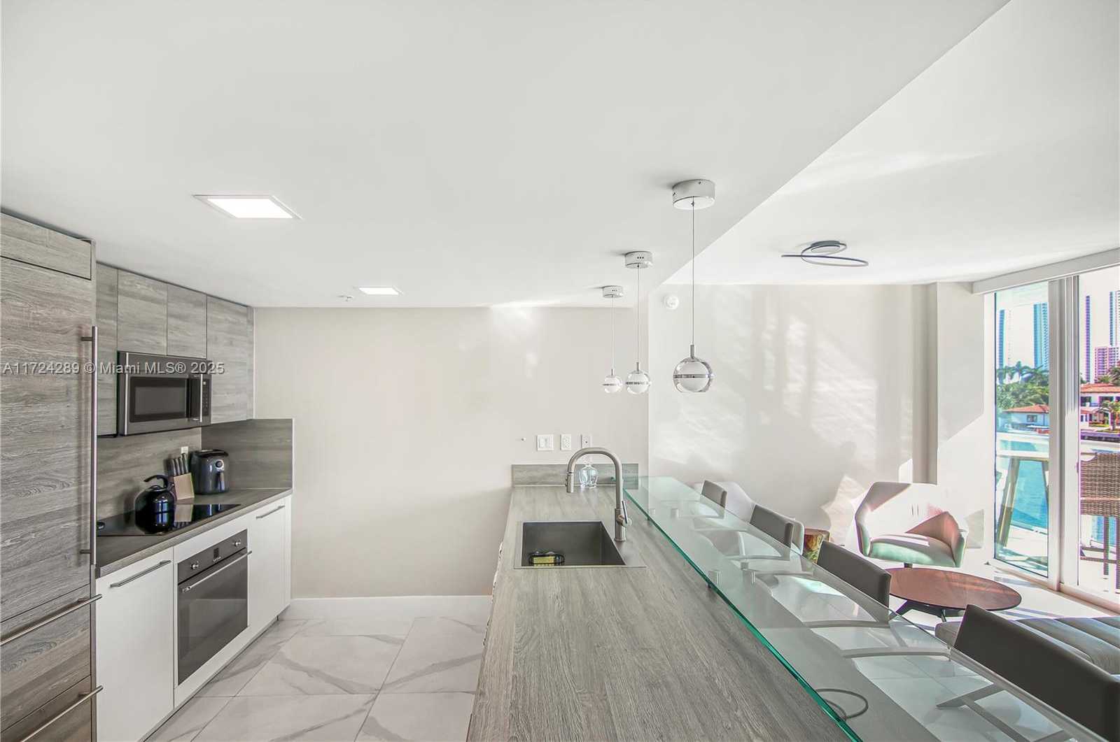 Small Image of 400 SUNNY ISLES BLVD #307, Sunny Isles Beach Number 29