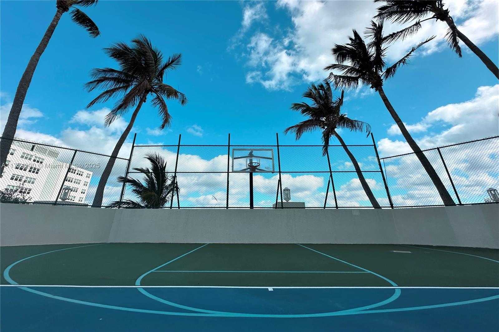 Small Image of 650 WEST AVE #1104, Miami Beach Number 23