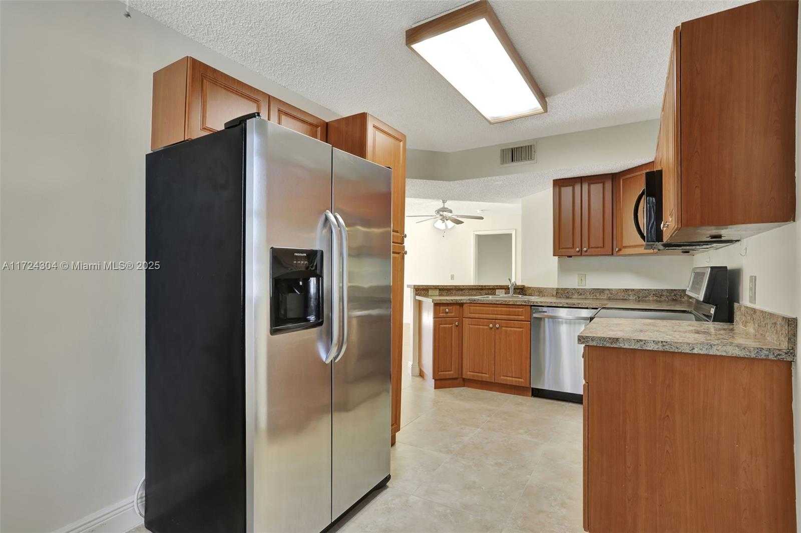 Small Image of 8891 Wiles Rd, Coral Springs, FL 33067, USA Number 16