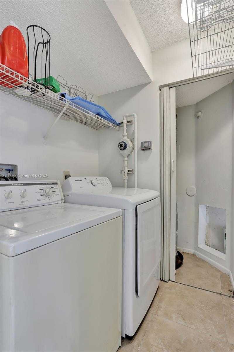 Small Image of 8891 Wiles Rd, Coral Springs, FL 33067, USA Number 25