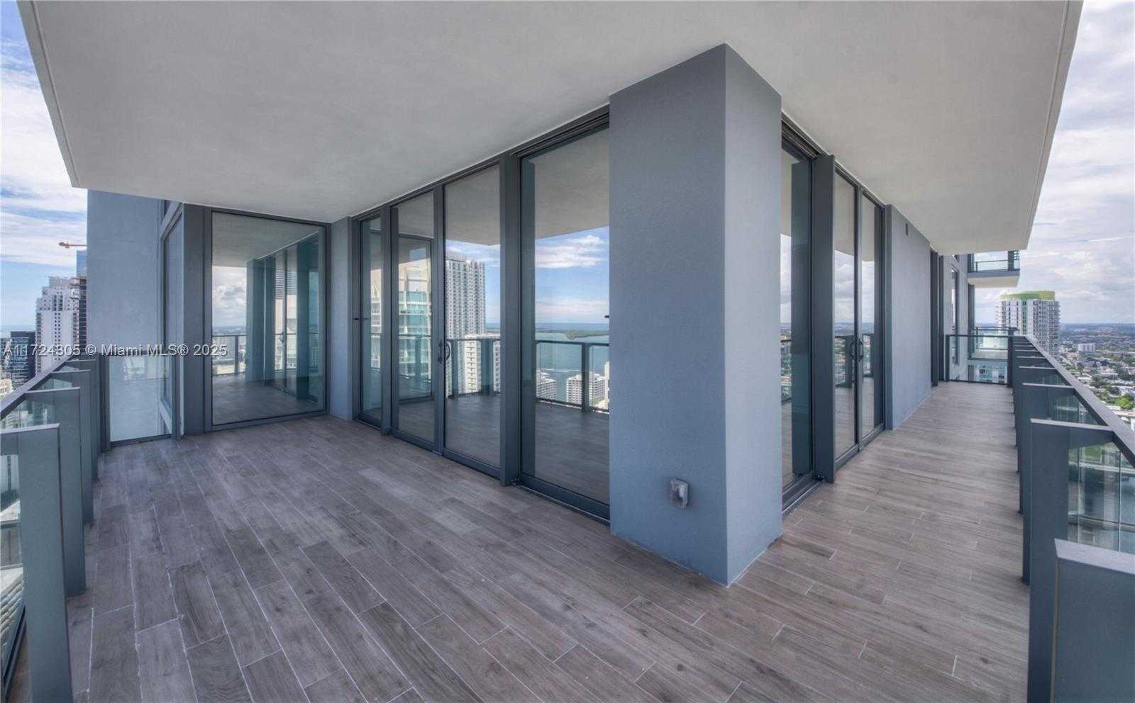 Small Image of 68 SOUTH EAST 6TH ST #3511, Miami Number 12