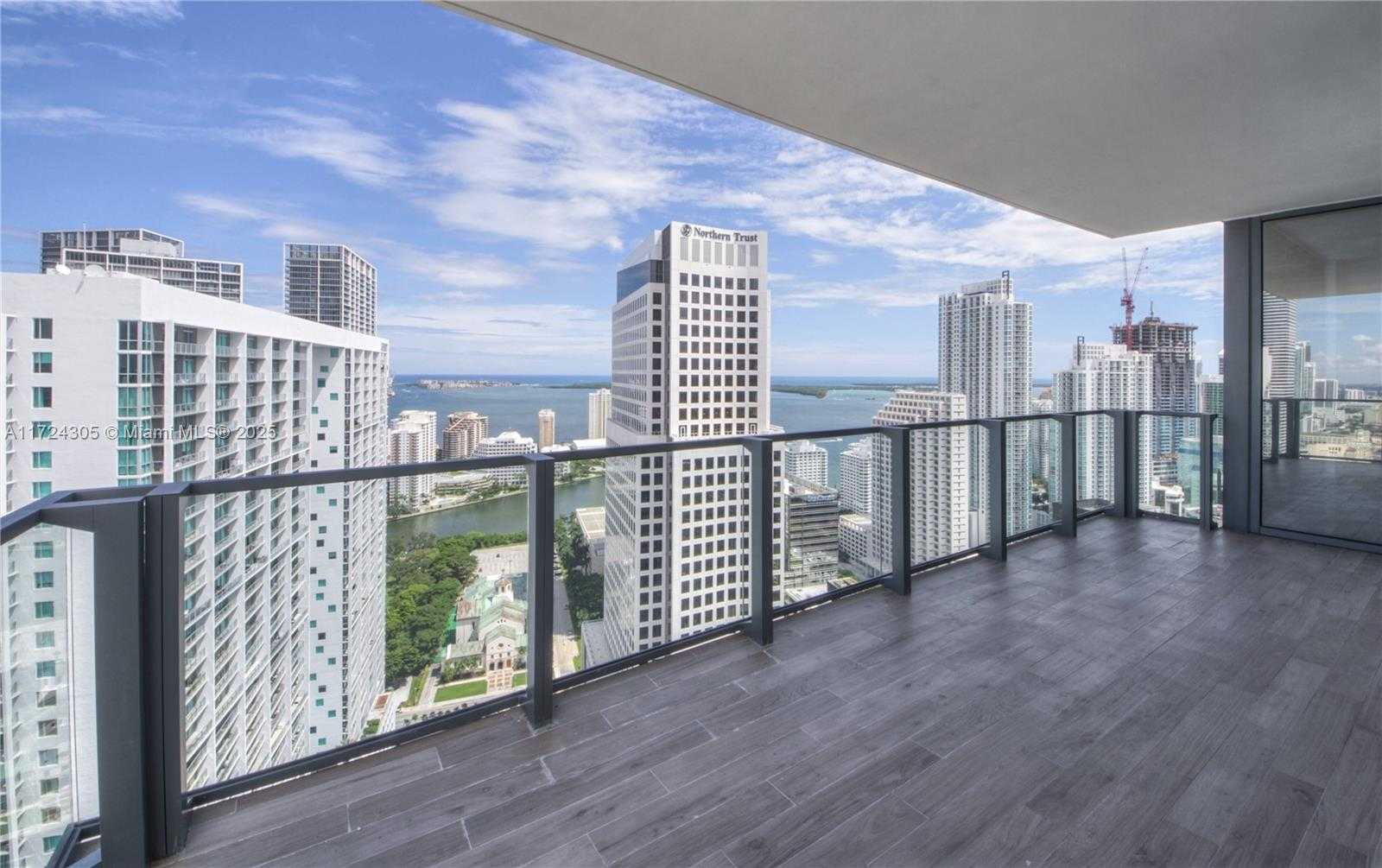 Small Image of 68 SOUTH EAST 6TH ST #3511, Miami Number 5