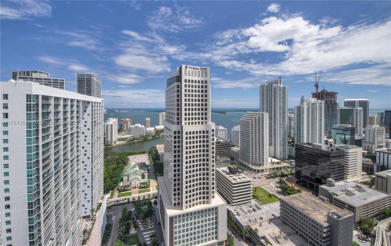 Small Image of 68 SOUTH EAST 6TH ST #3511, Miami Number 9