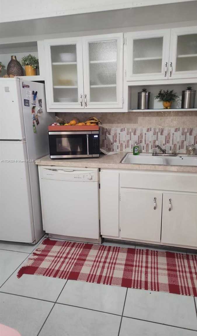 Small Image of 1301 NORTH EAST MIAMI GARDENS DR #321W, Miami Number 9
