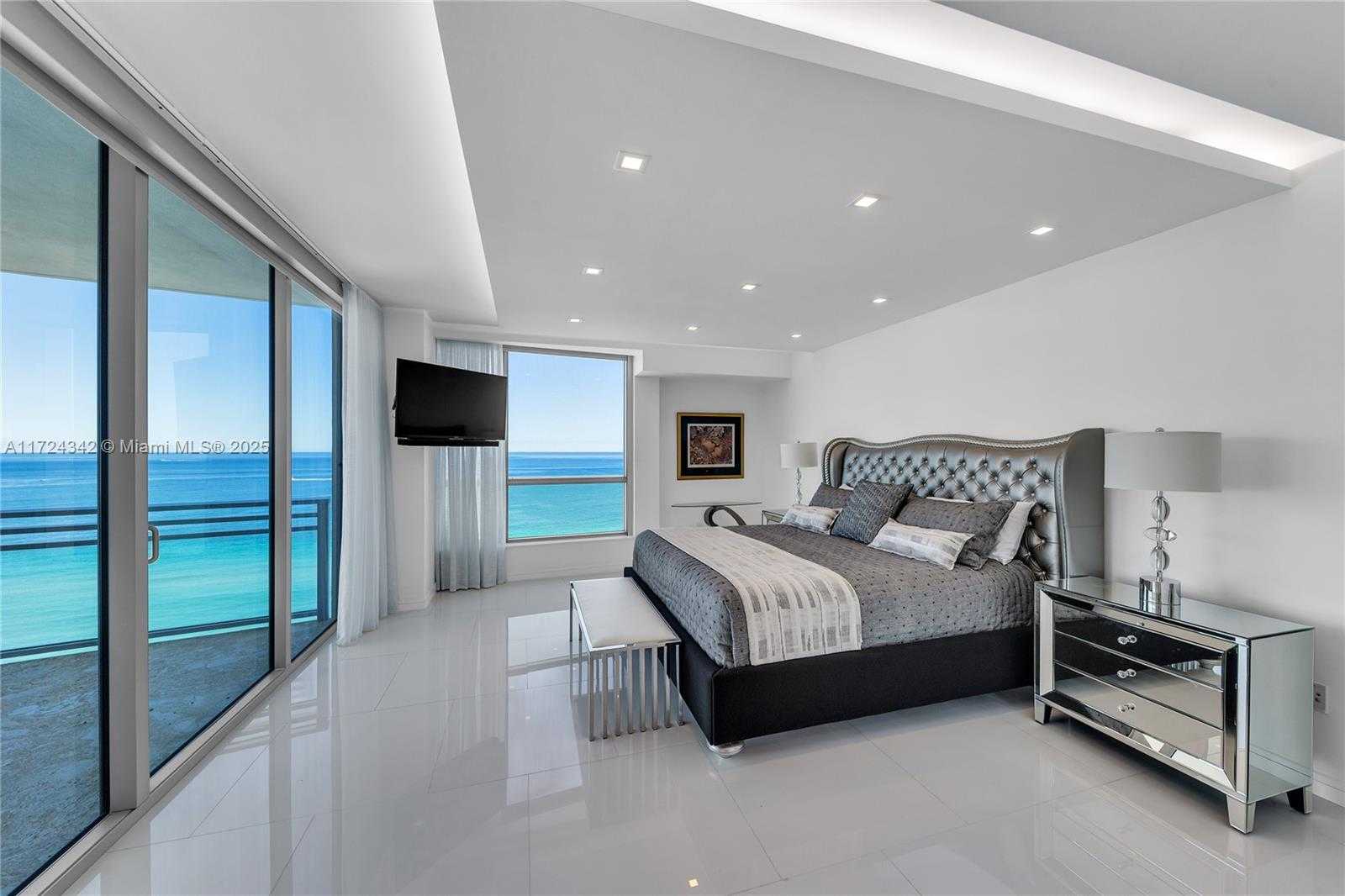 Small Image of 3535 SOUTH OCEAN DR #1602, Hollywood Number 12