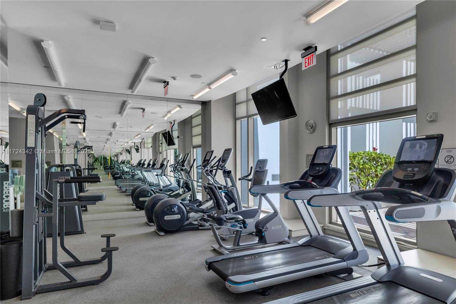 Small Image of 3535 SOUTH OCEAN DR #1602, Hollywood Number 36