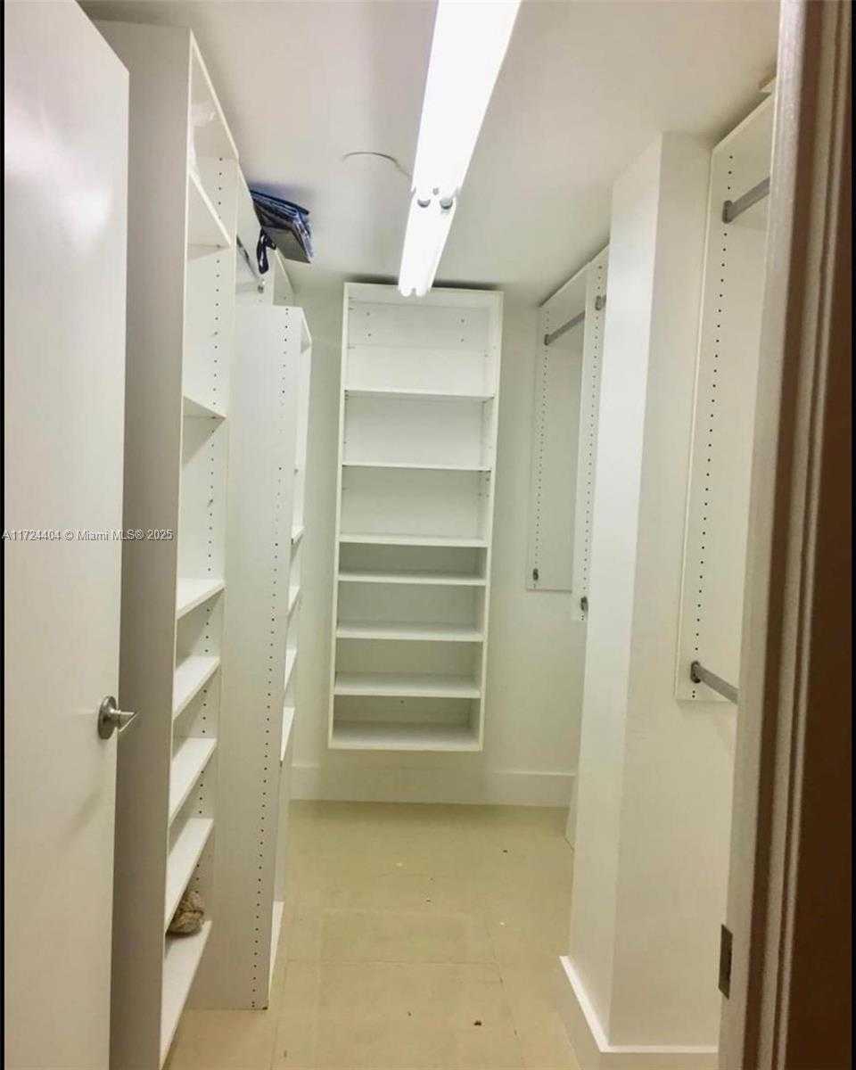 Small Image of 600 THREE ISLANDS BLVD #115, Hallandale Beach Number 10