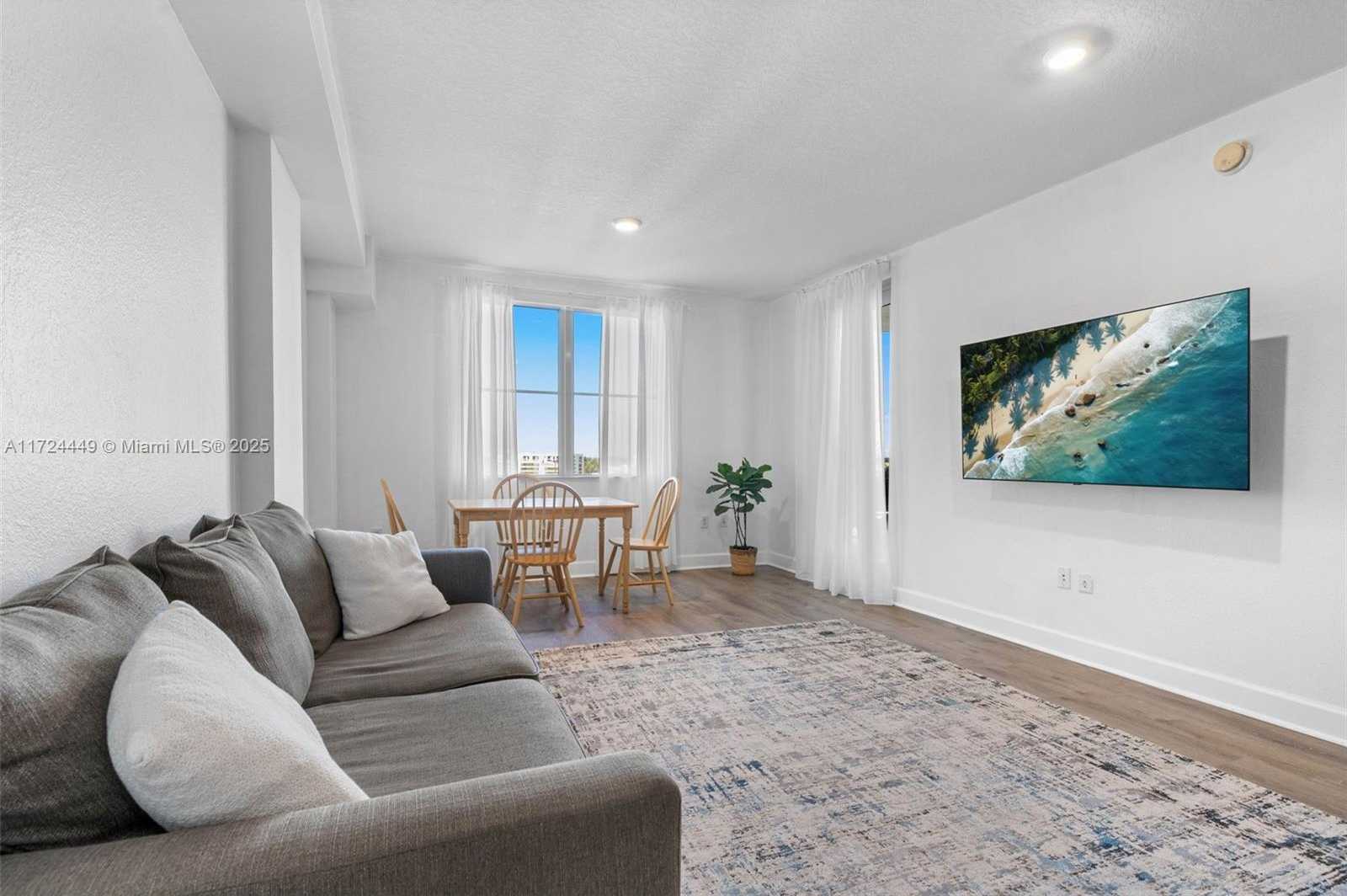 Small Image of 1830 RADIUS DR #903, Hollywood Number 14