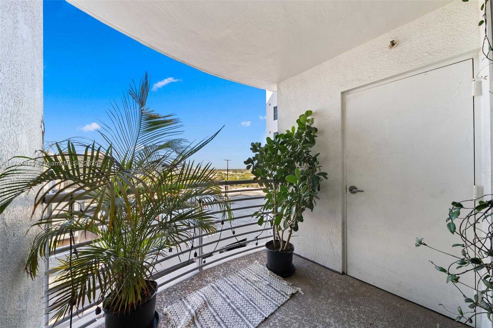 Small Image of 1830 RADIUS DR #903, Hollywood Number 26