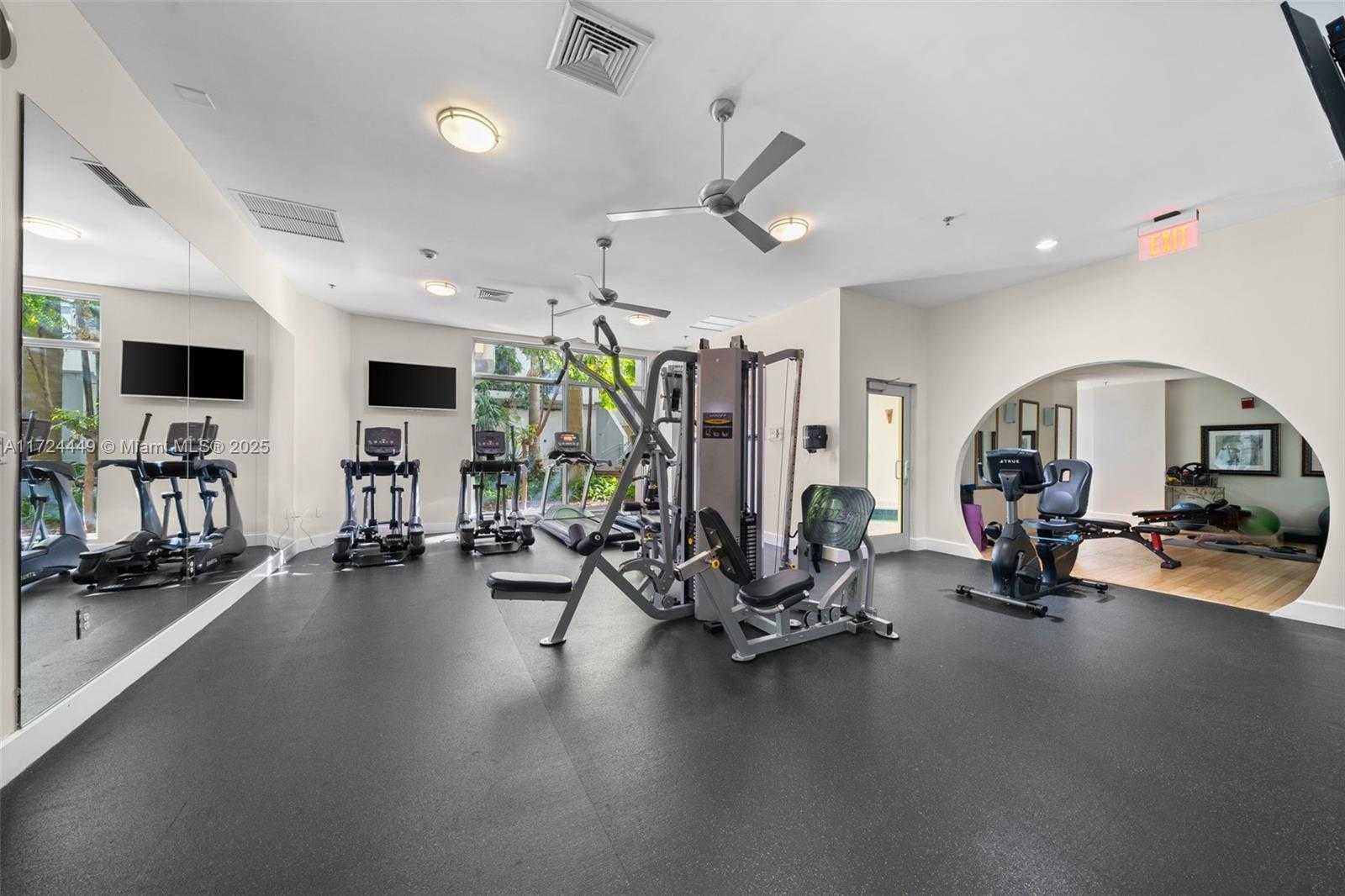 Small Image of 1830 RADIUS DR #903, Hollywood Number 38