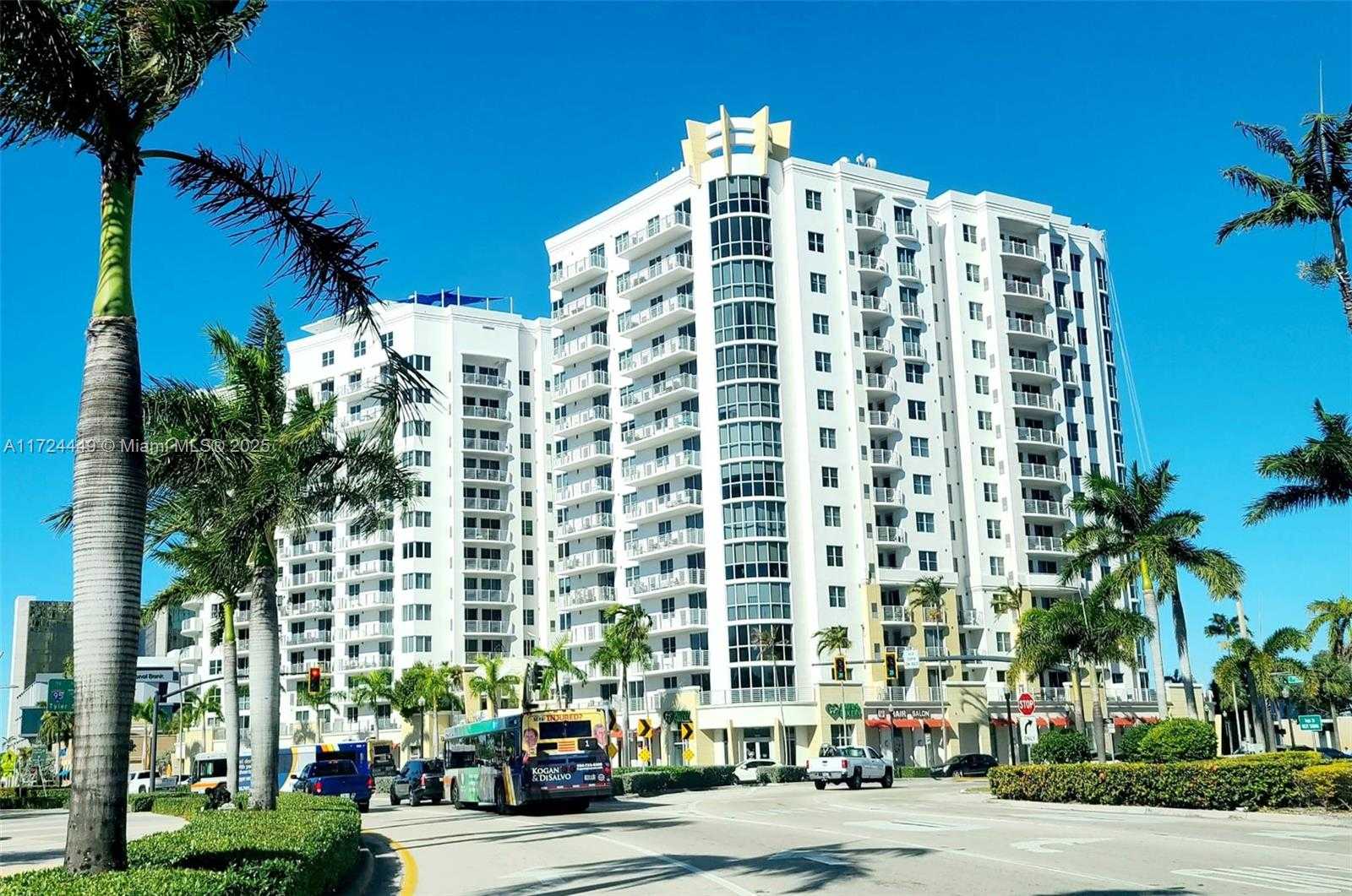 Small Image of 1830 RADIUS DR #903, Hollywood Number 4