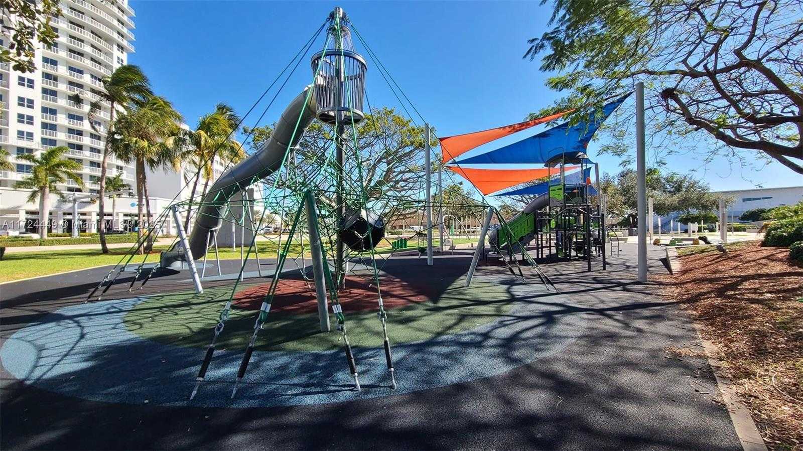 Small Image of 1830 RADIUS DR #903, Hollywood Number 43