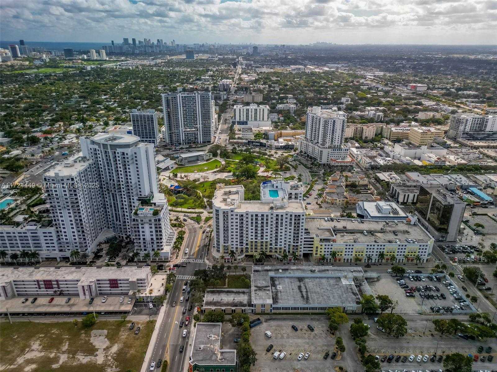 Small Image of 1830 RADIUS DR #903, Hollywood Number 47