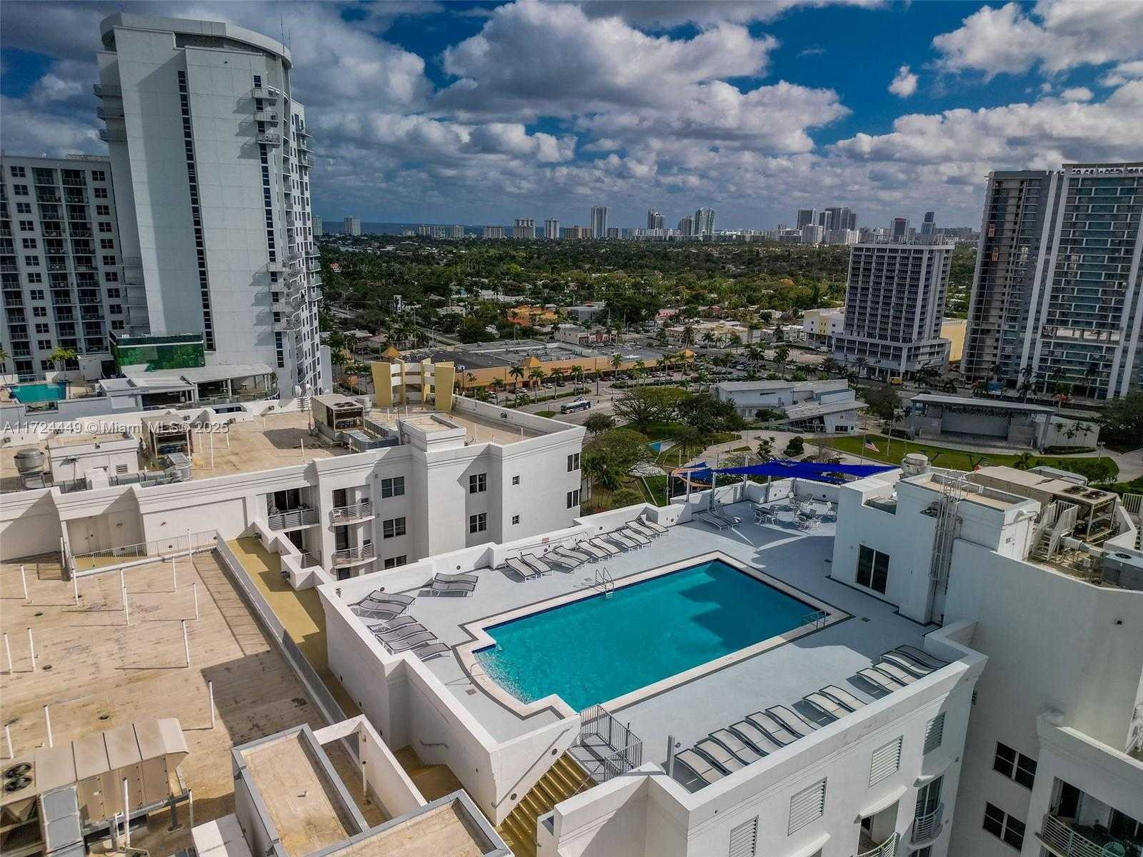 Small Image of 1830 RADIUS DR #903, Hollywood Number 48