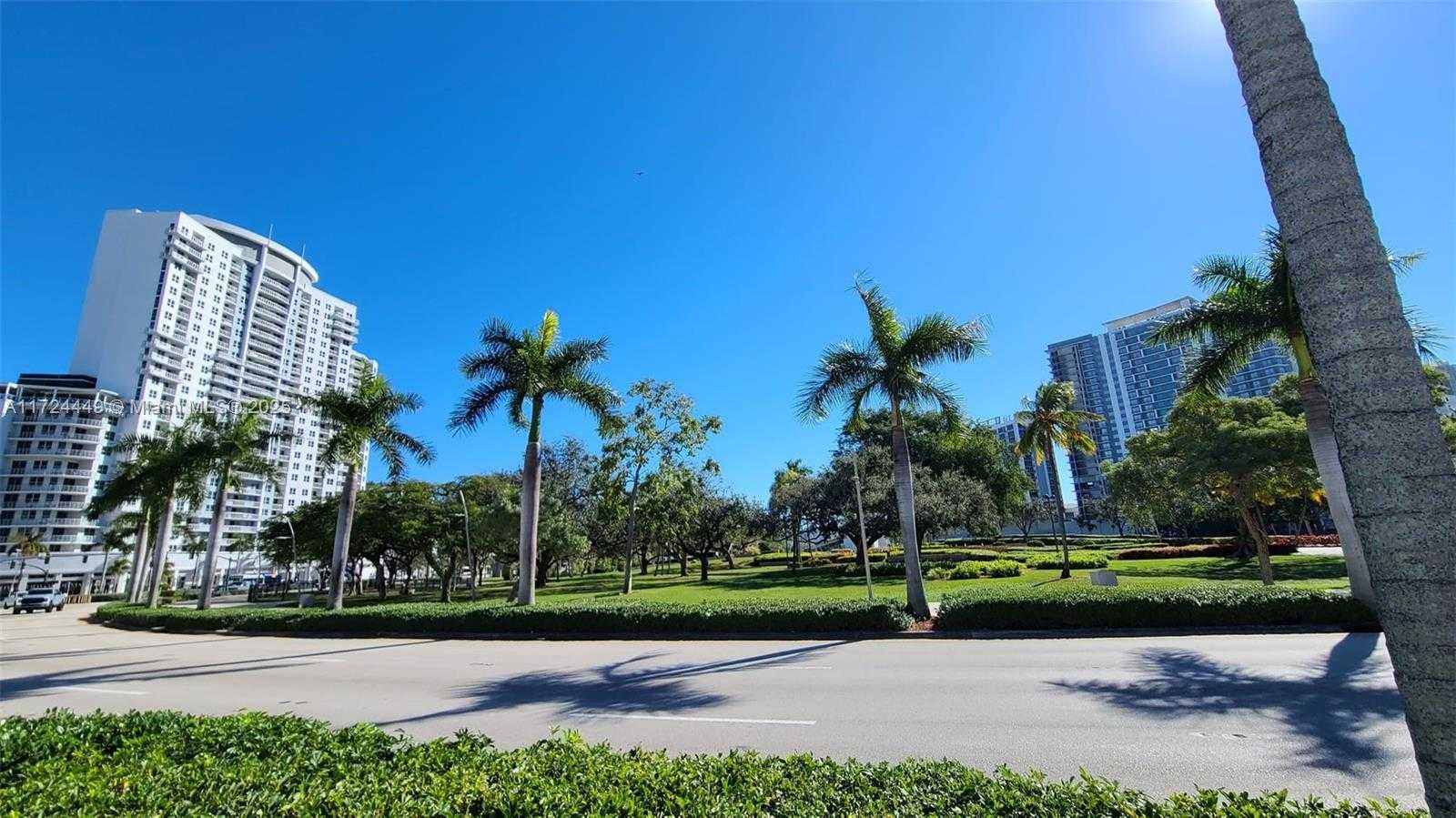 Small Image of 1830 RADIUS DR #903, Hollywood Number 52