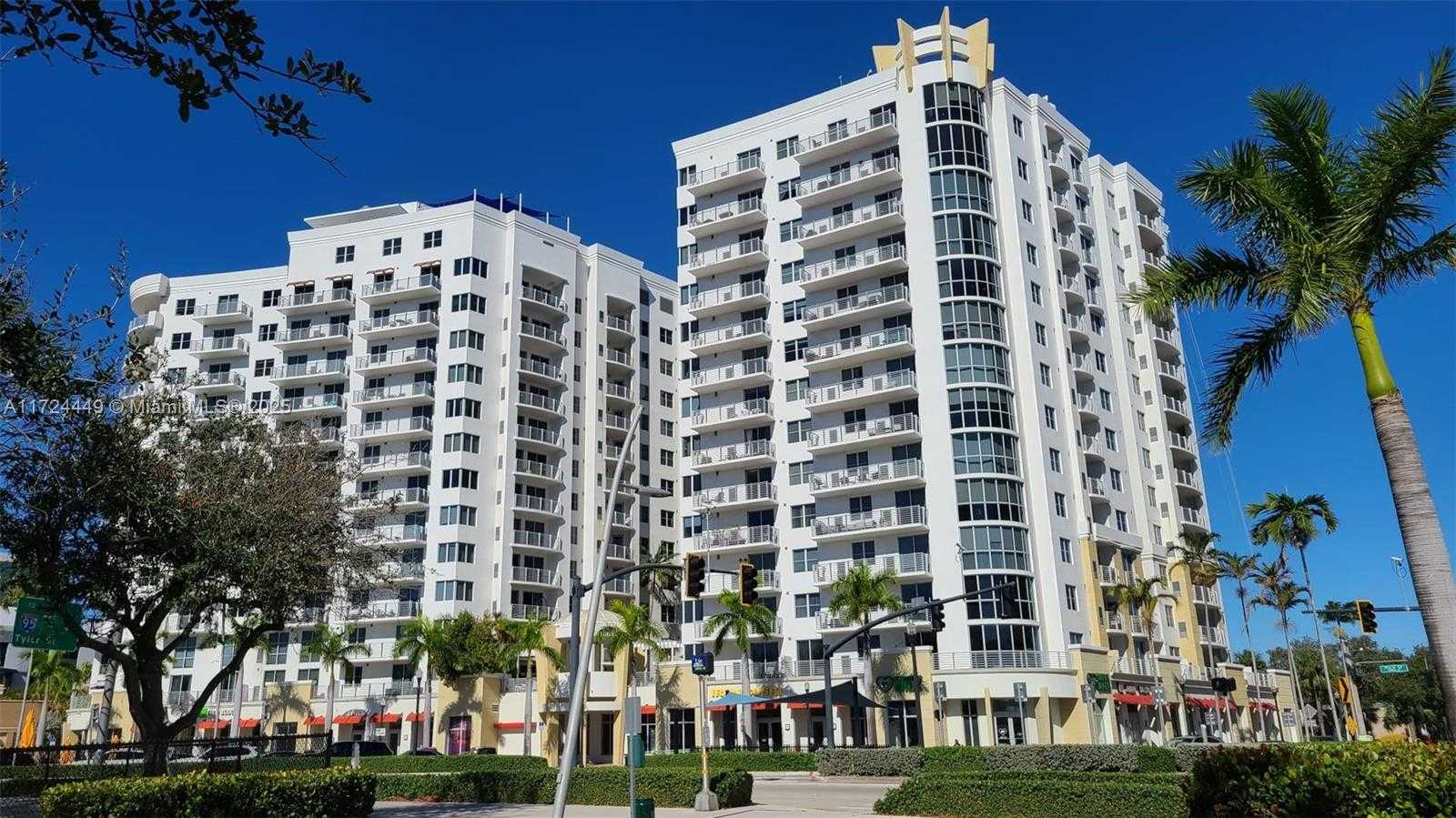 Small Image of 1830 RADIUS DR #903, Hollywood Number 55