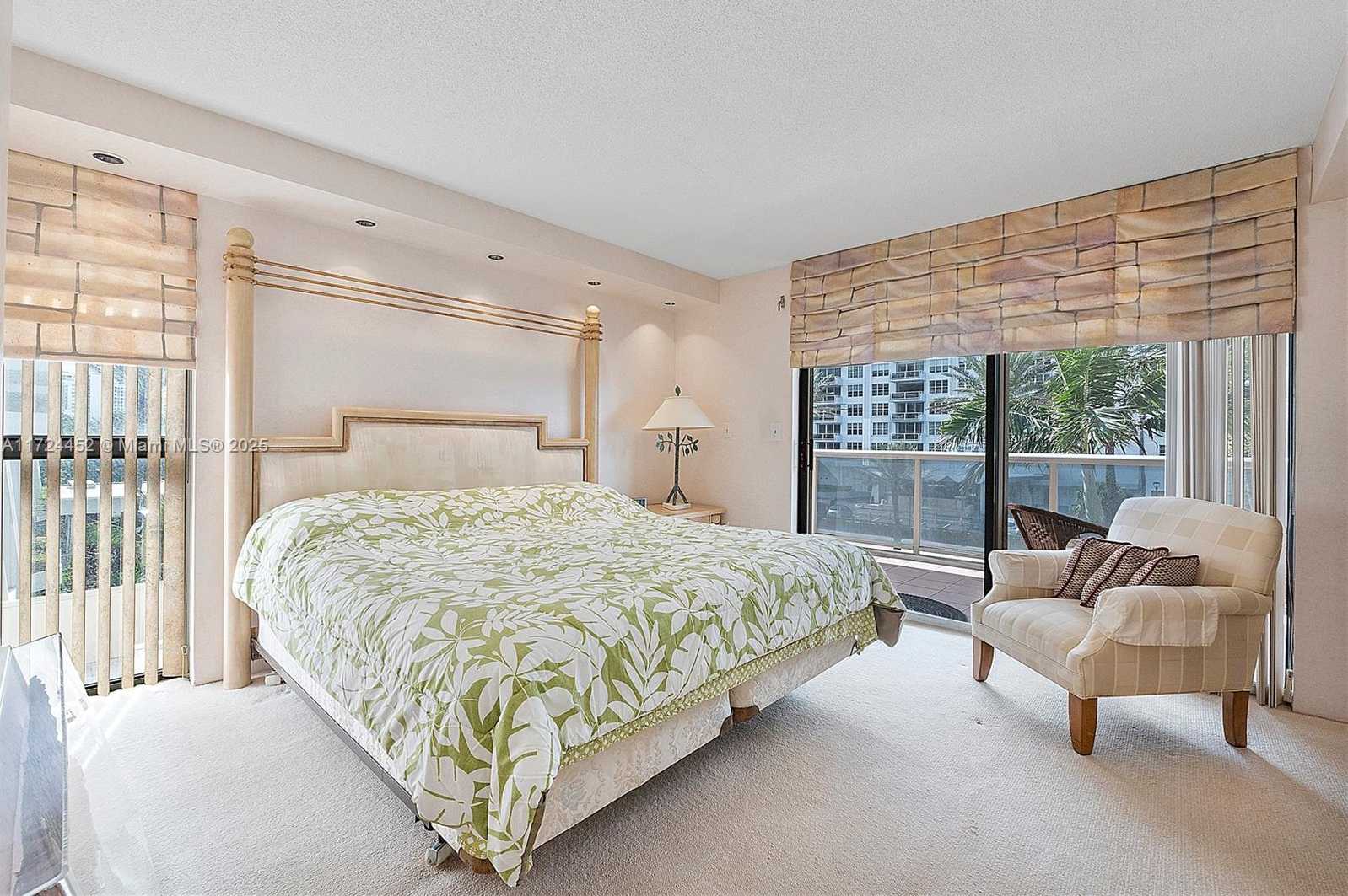 Small Image of 5757 COLLINS AVE #403, Miami Beach Number 15