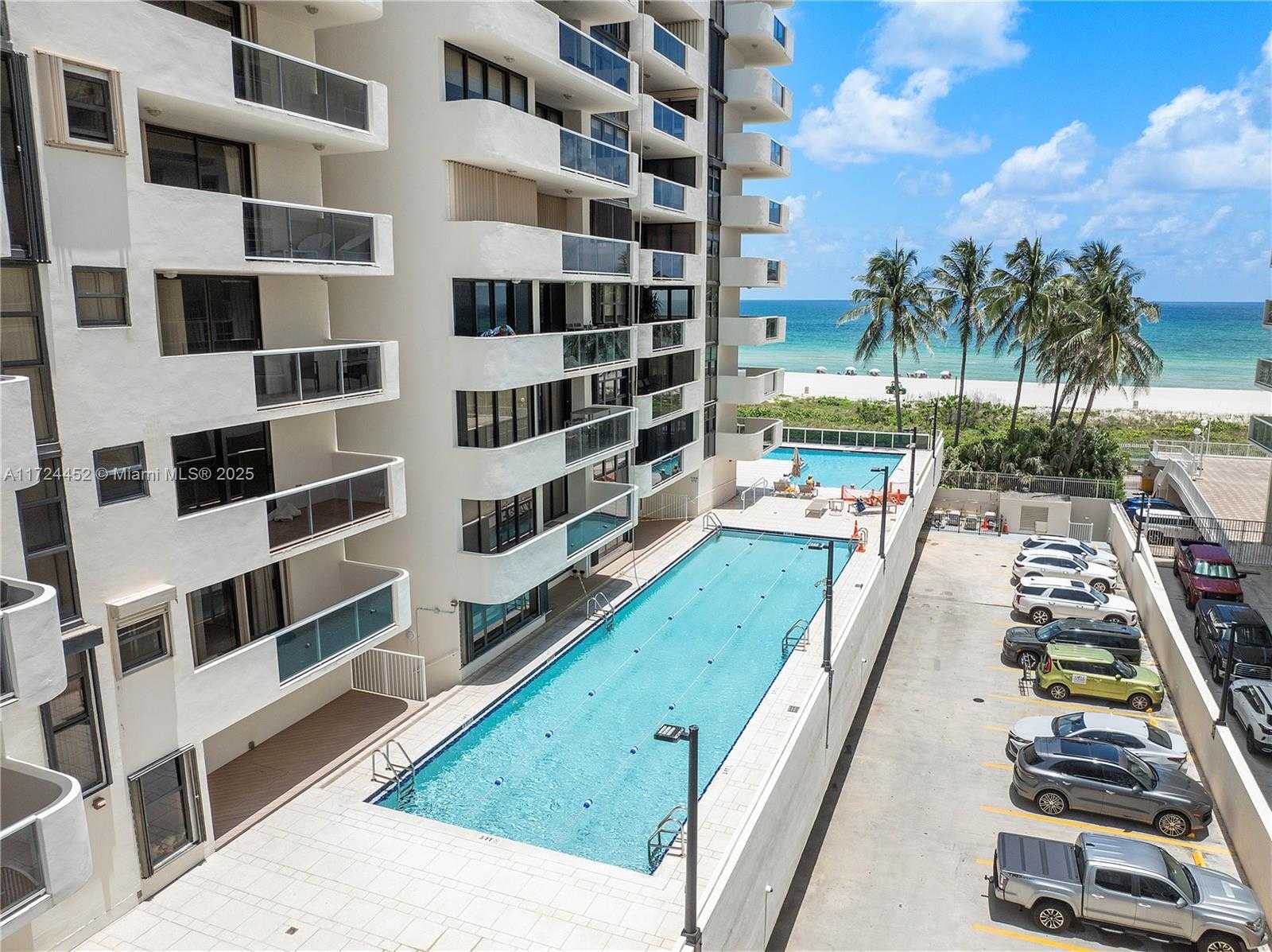 Small Image of 5757 COLLINS AVE #403, Miami Beach Number 20