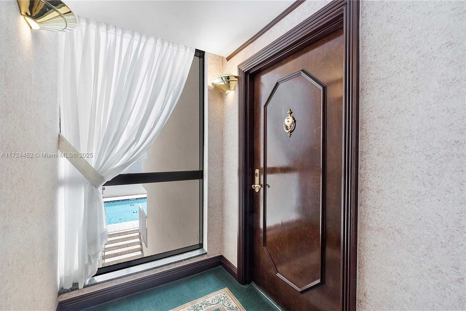 Small Image of 5757 COLLINS AVE #403, Miami Beach Number 22