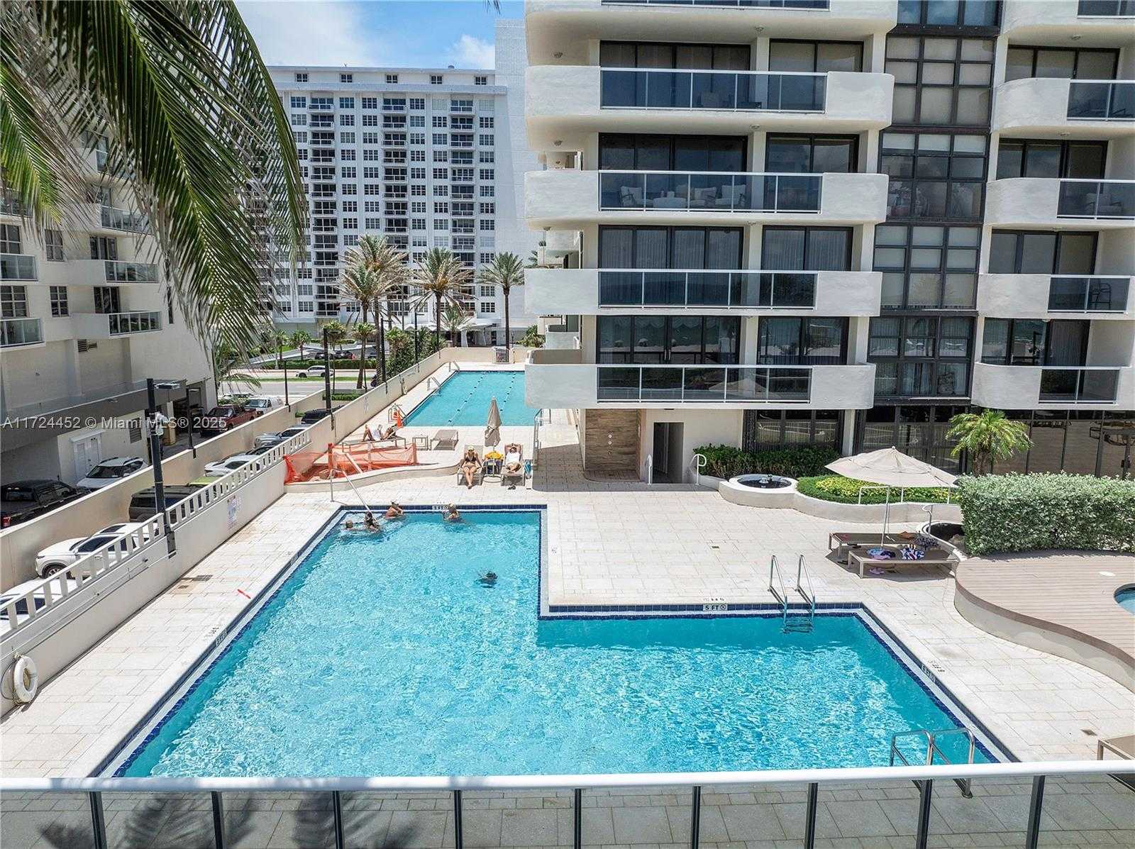 Small Image of 5757 COLLINS AVE #403, Miami Beach Number 24