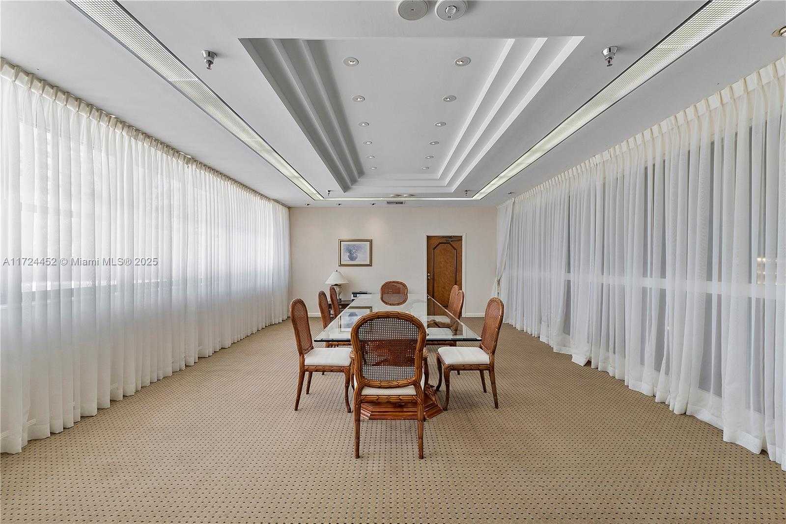 Small Image of 5757 COLLINS AVE #403, Miami Beach Number 34