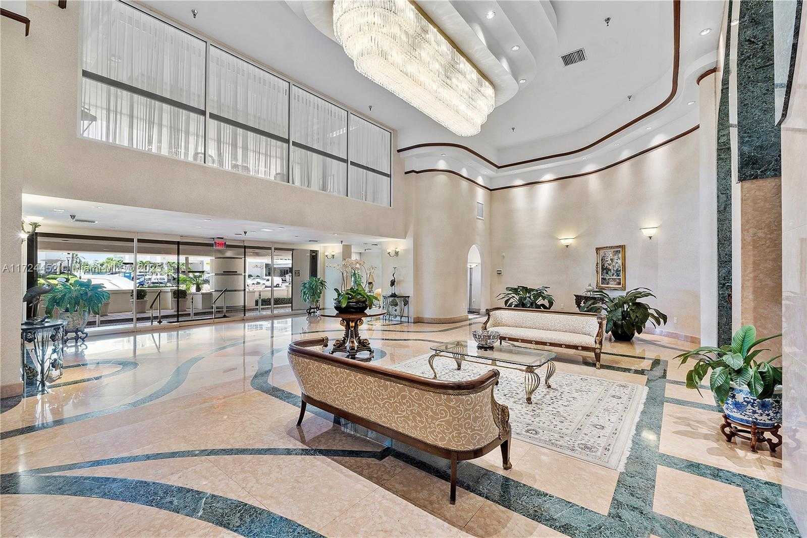 Small Image of 5757 COLLINS AVE #403, Miami Beach Number 36