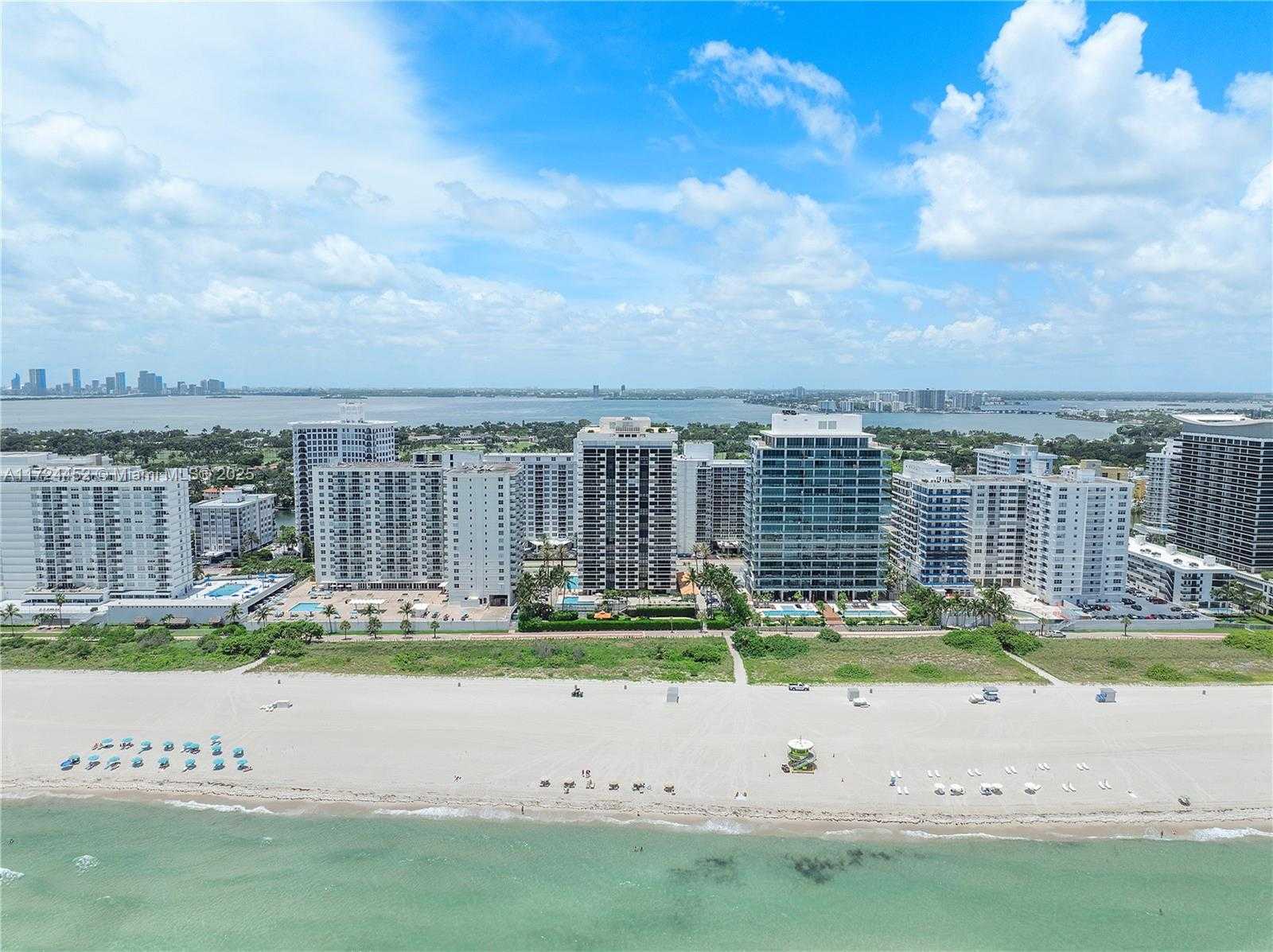 Small Image of 5757 COLLINS AVE #403, Miami Beach Number 44