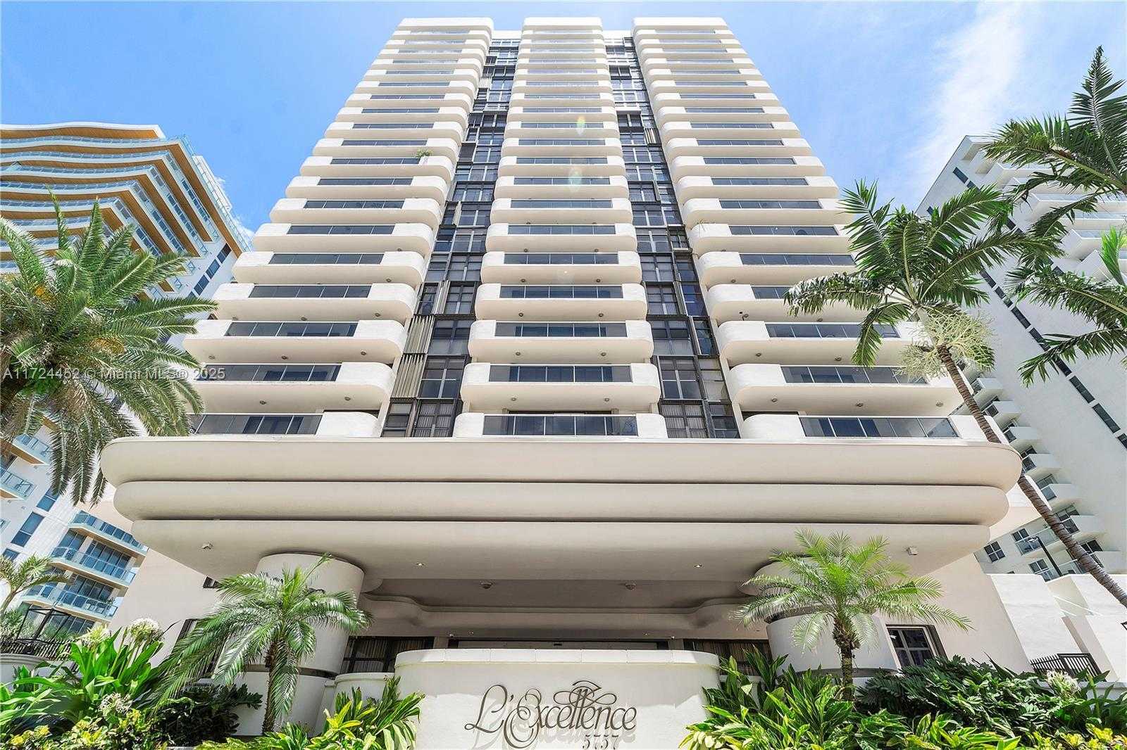 Small Image of 5757 COLLINS AVE #403, Miami Beach Number 46