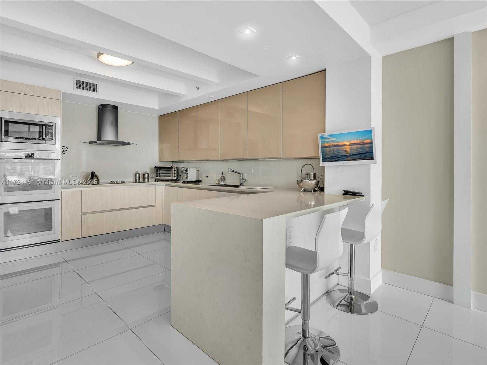 Small Image of 3201 NORTH EAST 183RD ST #1207, Aventura Number 25
