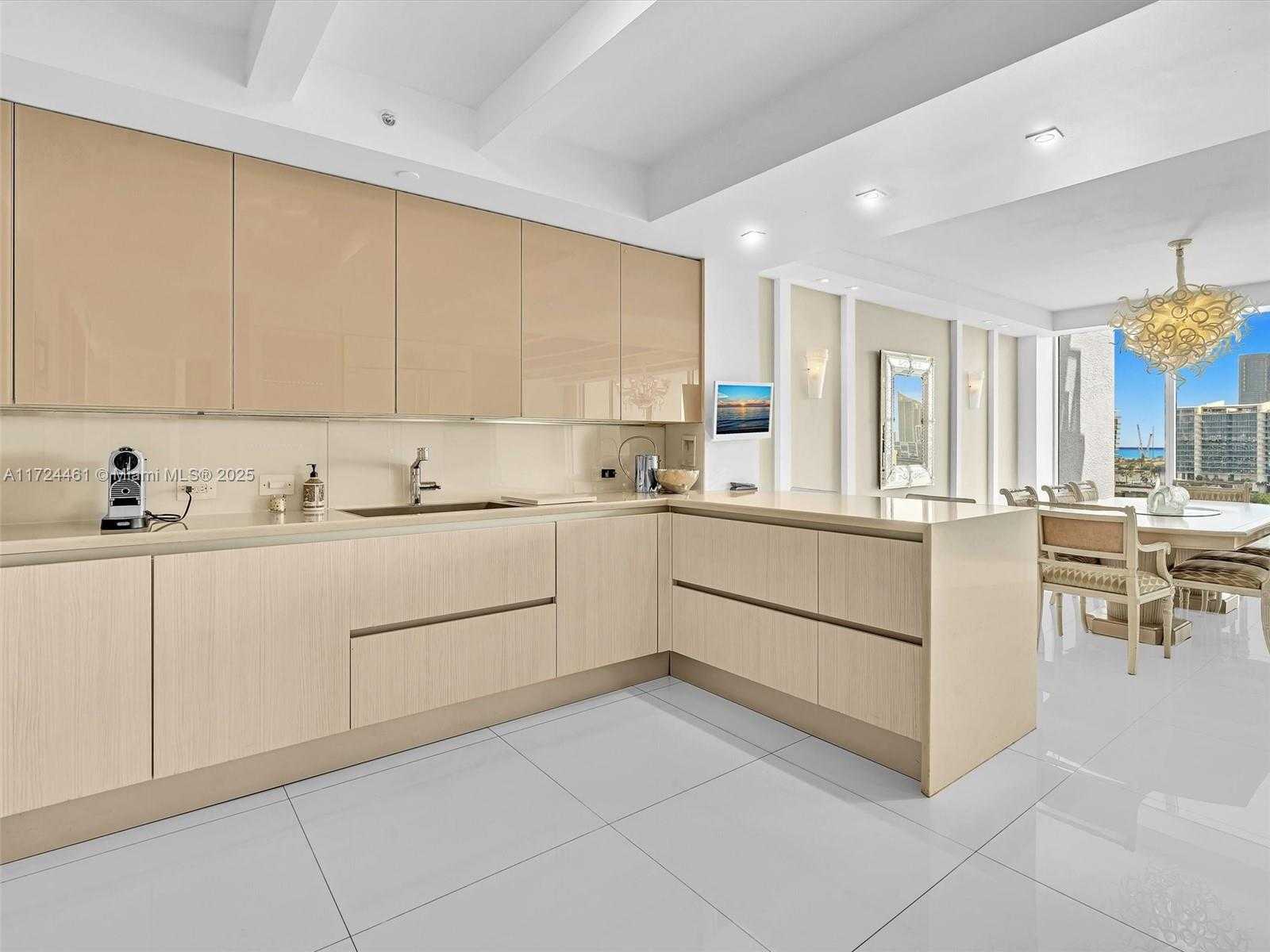 Small Image of 3201 NORTH EAST 183RD ST #1207, Aventura Number 29