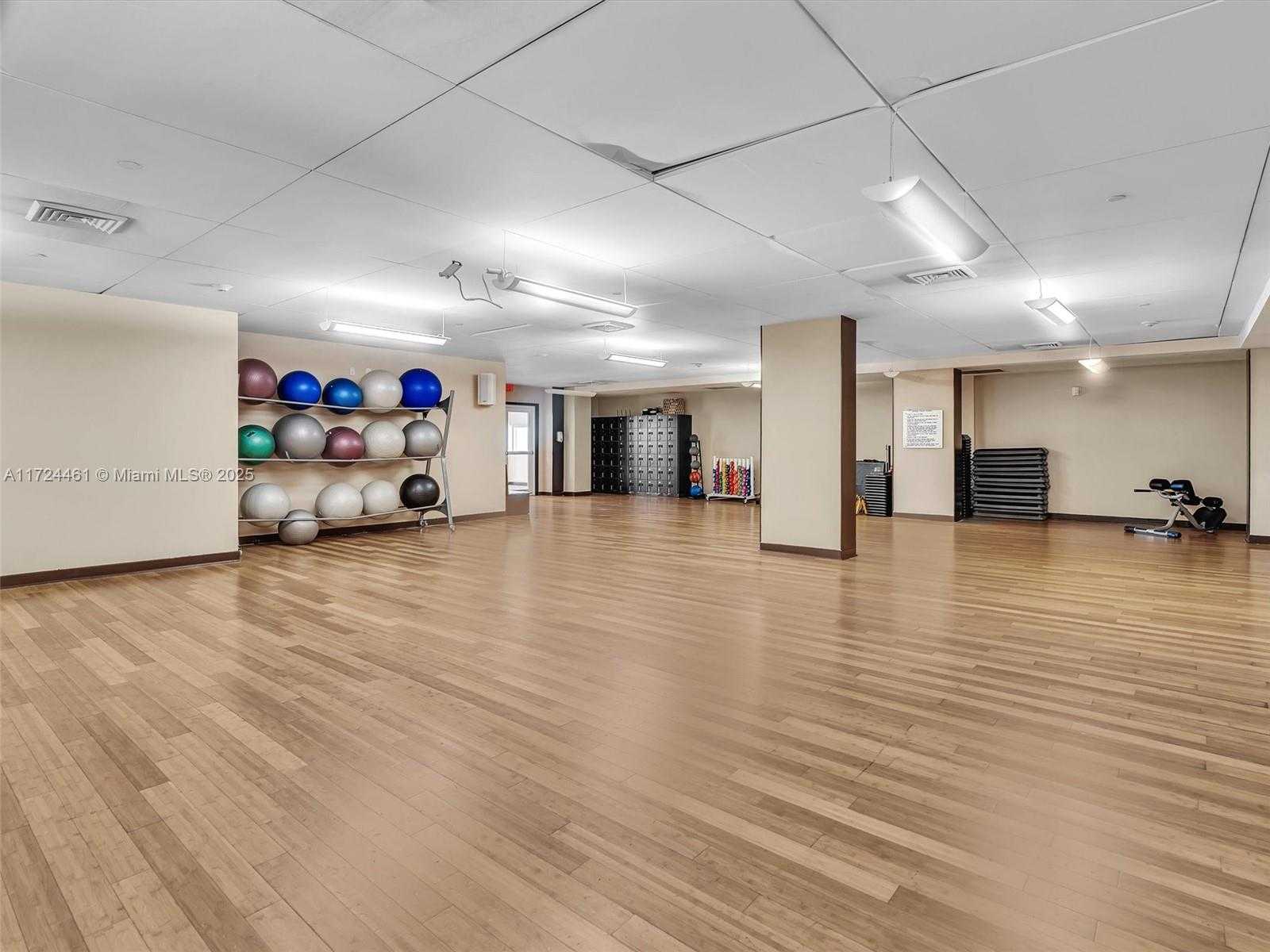 Small Image of 3201 NORTH EAST 183RD ST #1207, Aventura Number 70