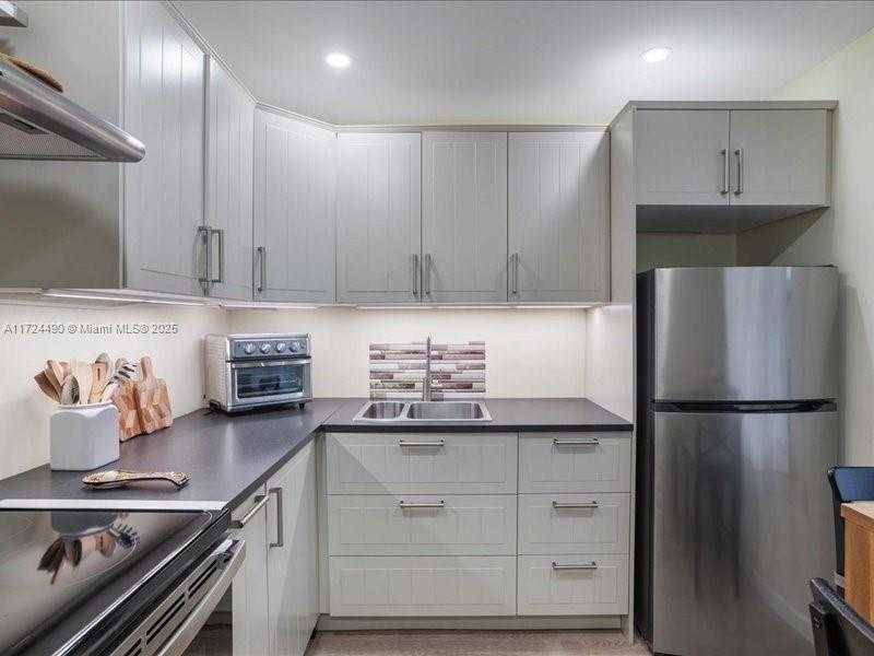 Small Image of 6193 ROCK ISLAND RD #105, Tamarac Number 10