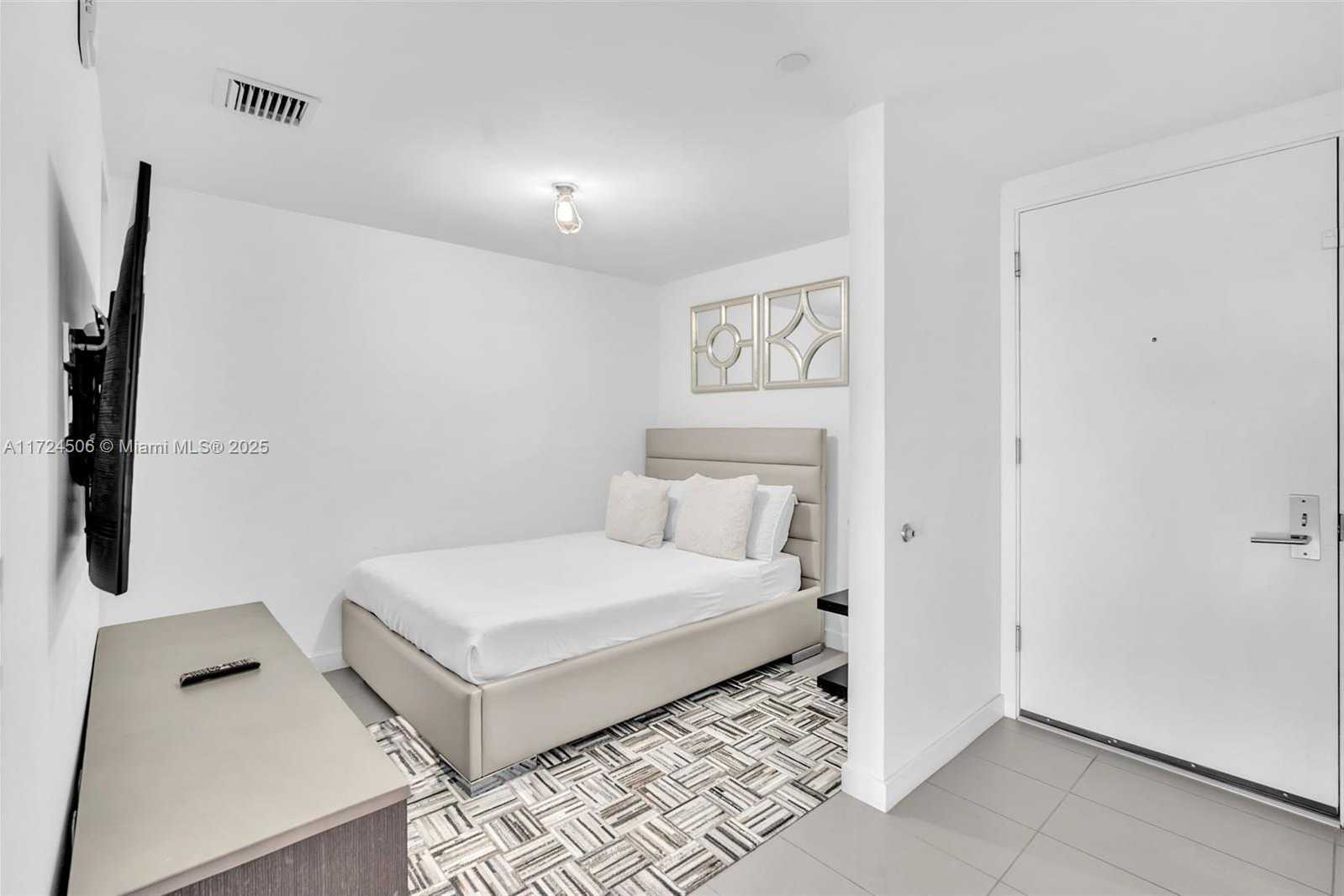 Small Image of 1600 NORTH EAST 1ST AVE #2115, Miami Number 13