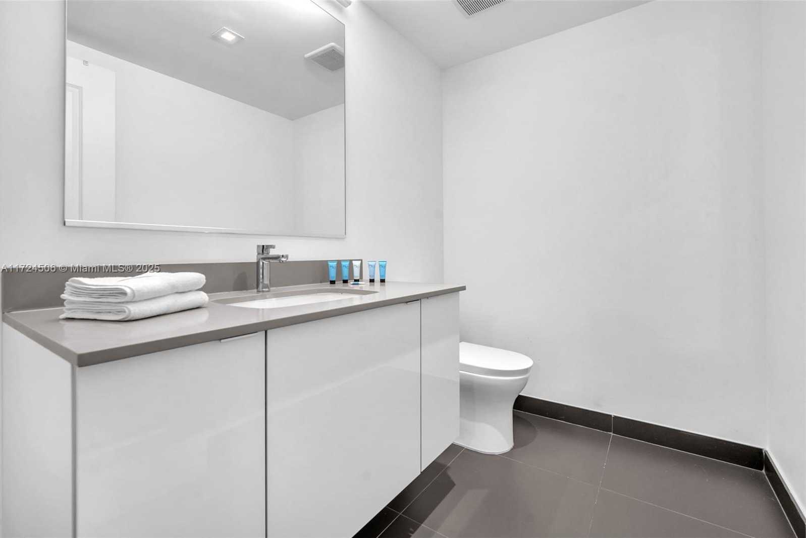 Small Image of 1600 NORTH EAST 1ST AVE #2115, Miami Number 17