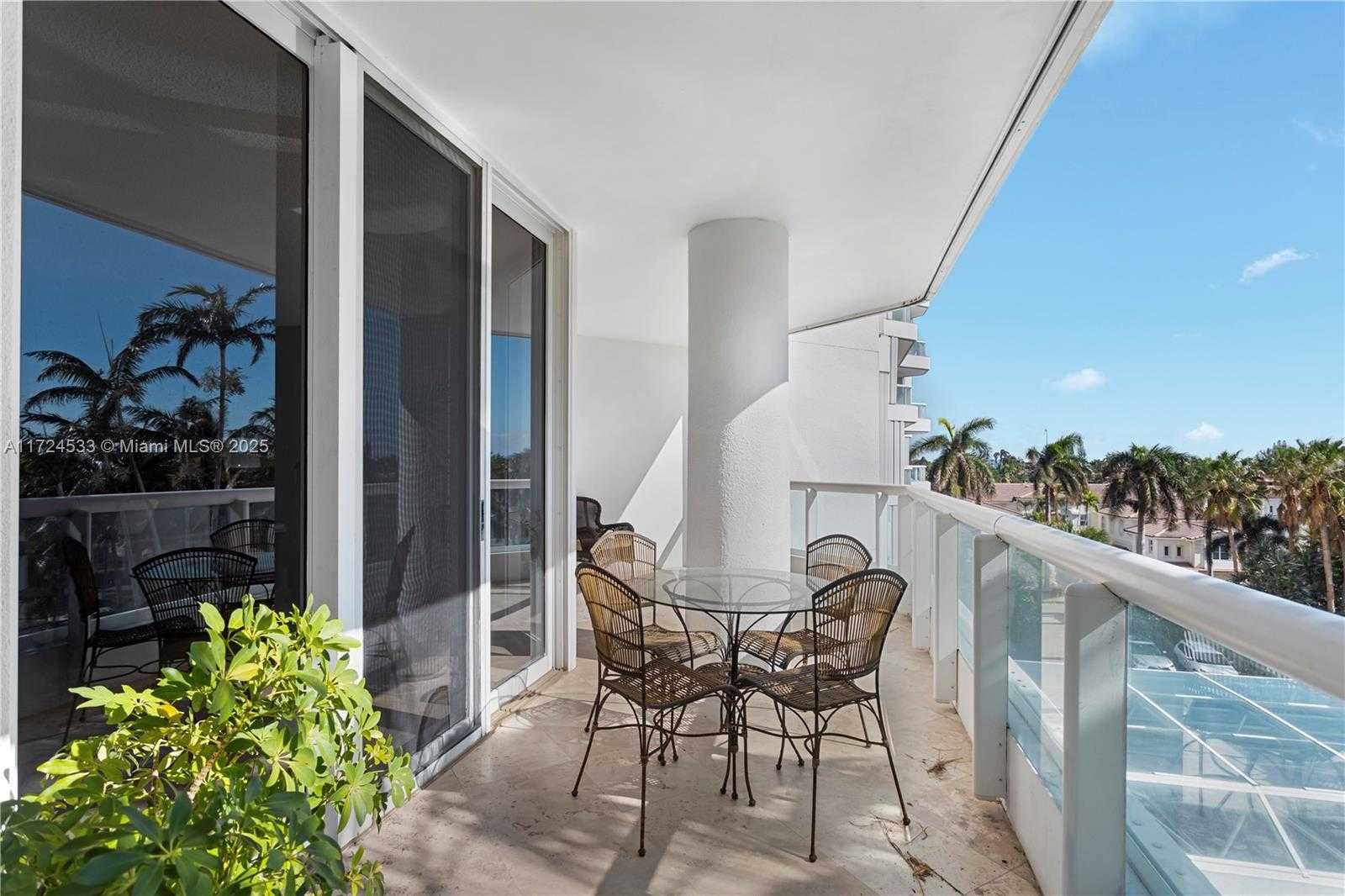 Small Image of 21050 POINT PL #502, Aventura Number 28
