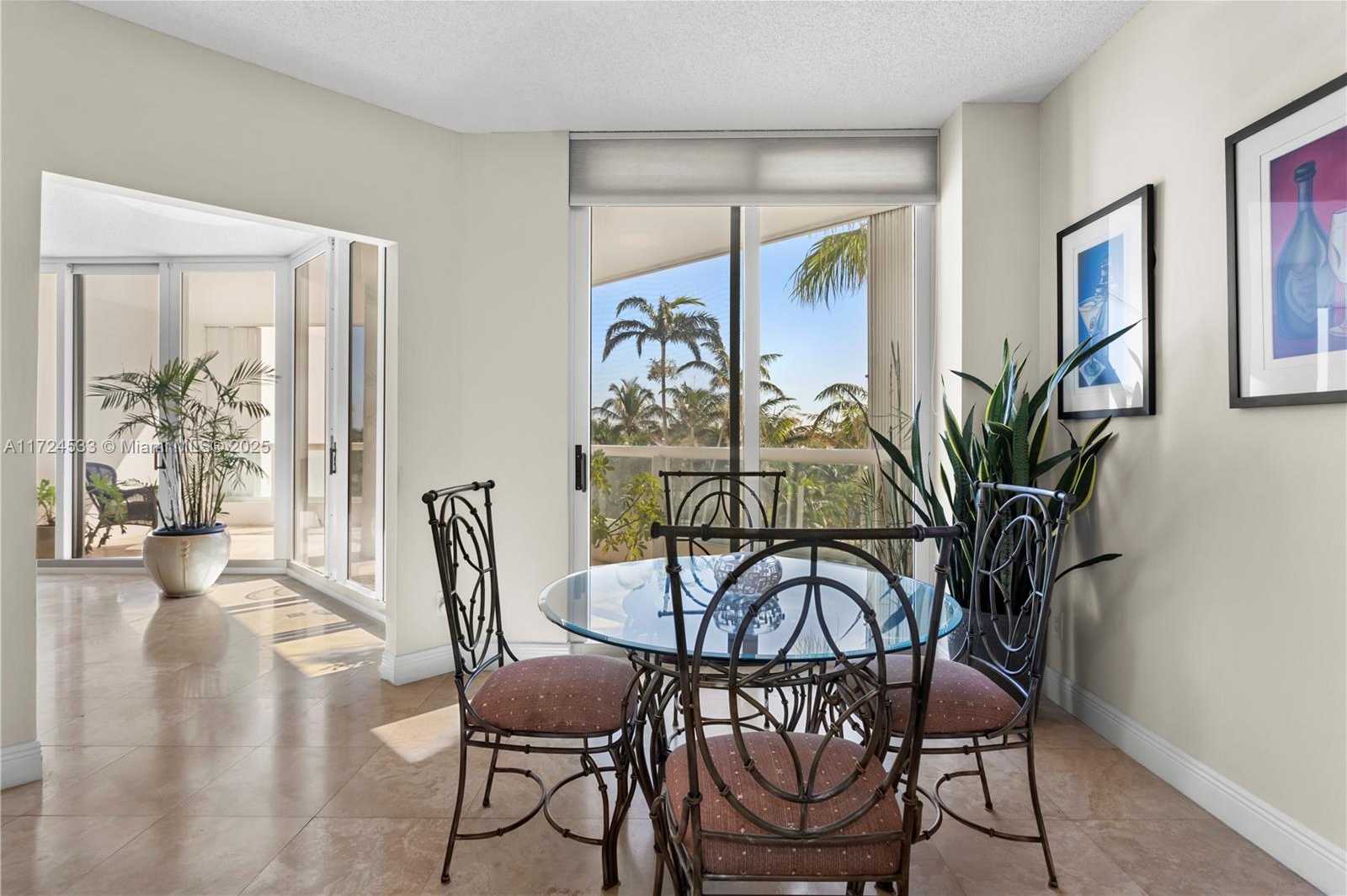 Small Image of 21050 POINT PL #502, Aventura Number 9