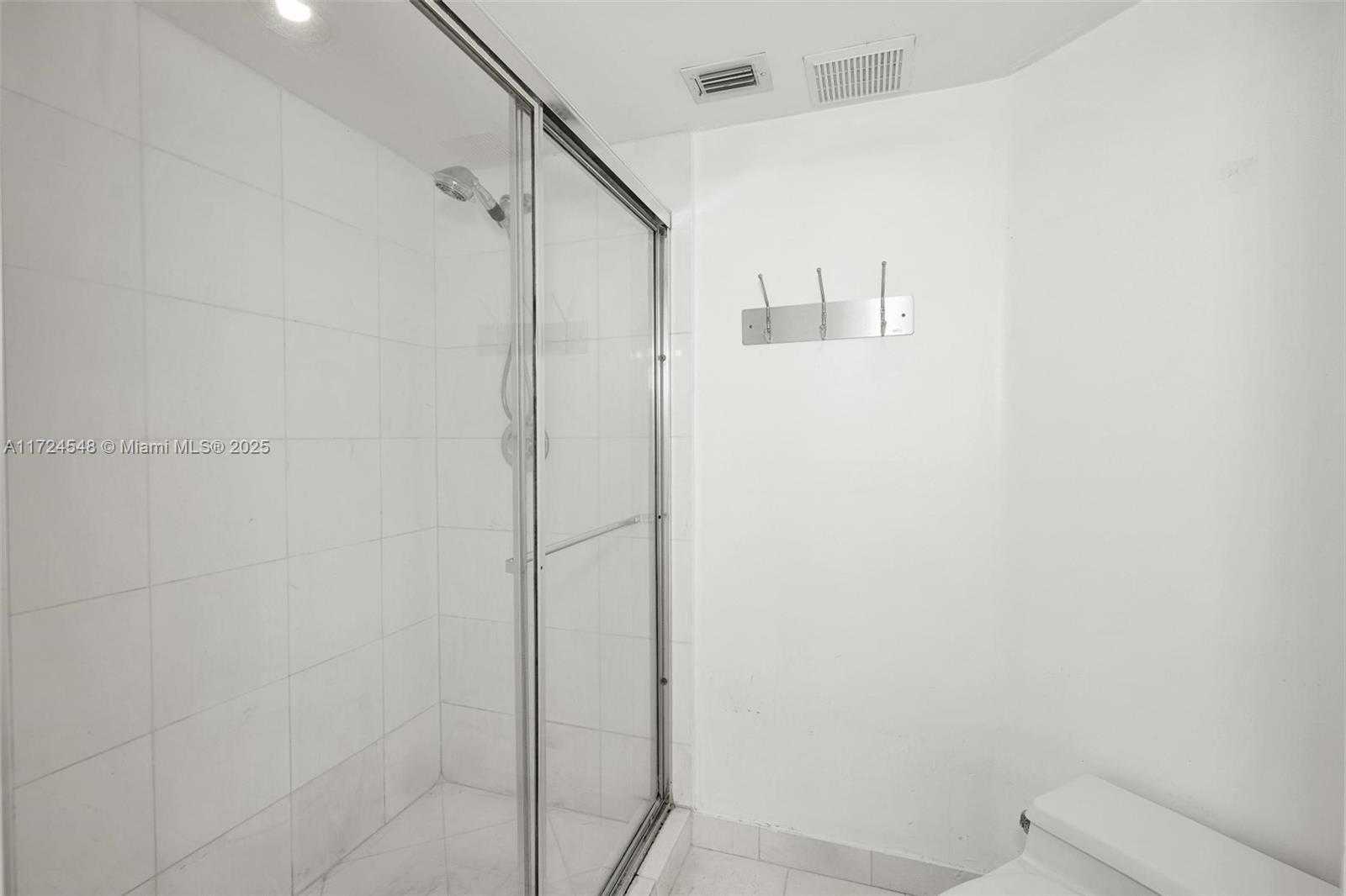 Small Image of 3530 MYSTIC POINTE DR #710, Aventura Number 27